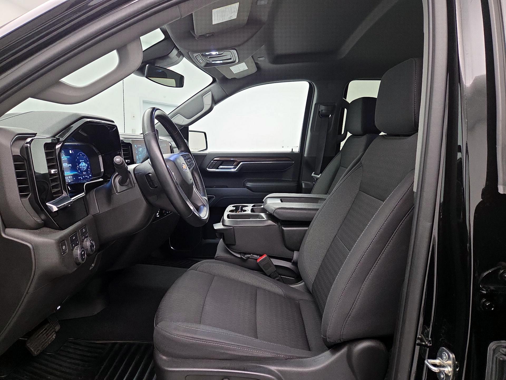 Thumbnail: 2023 Chevrolet Silverado 1500 - 11