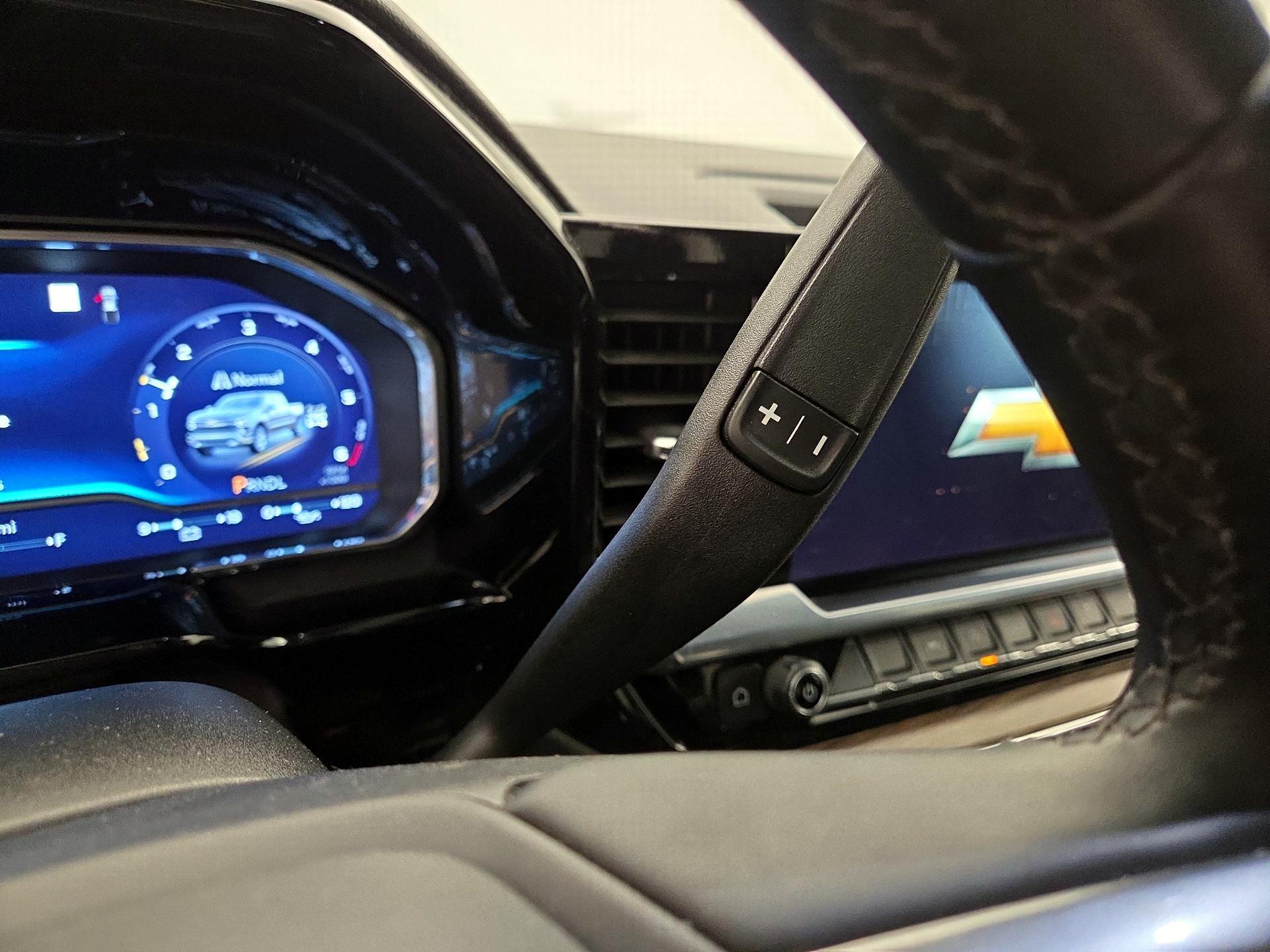 Thumbnail: 2023 Chevrolet Silverado 1500 - 17