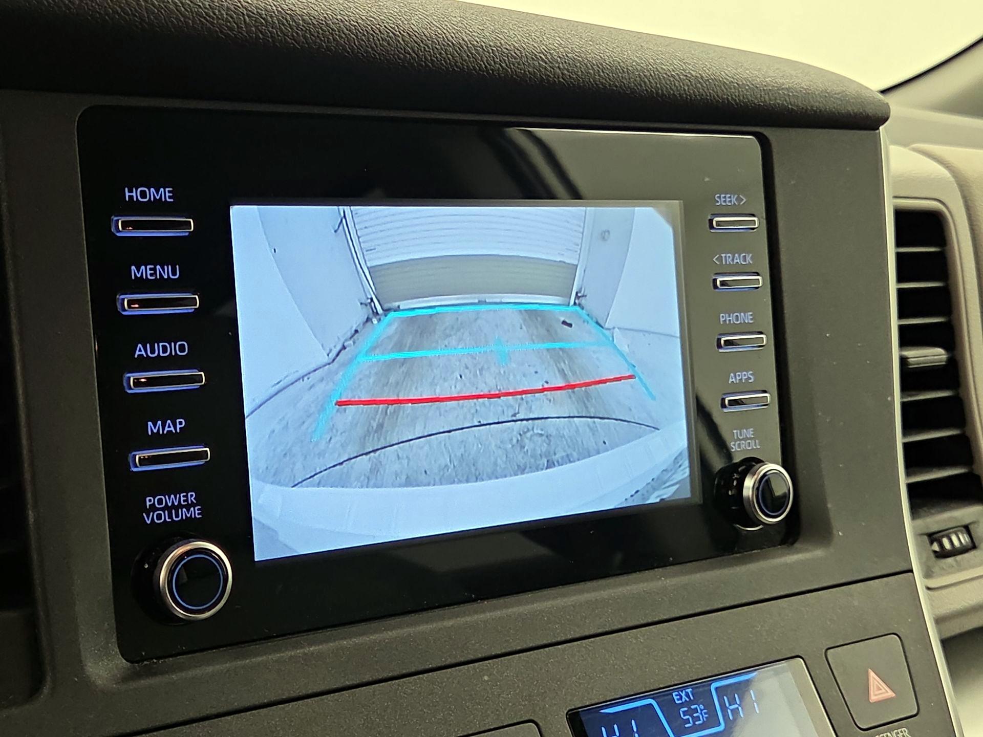 Thumbnail: 2020 Toyota Sienna - 14