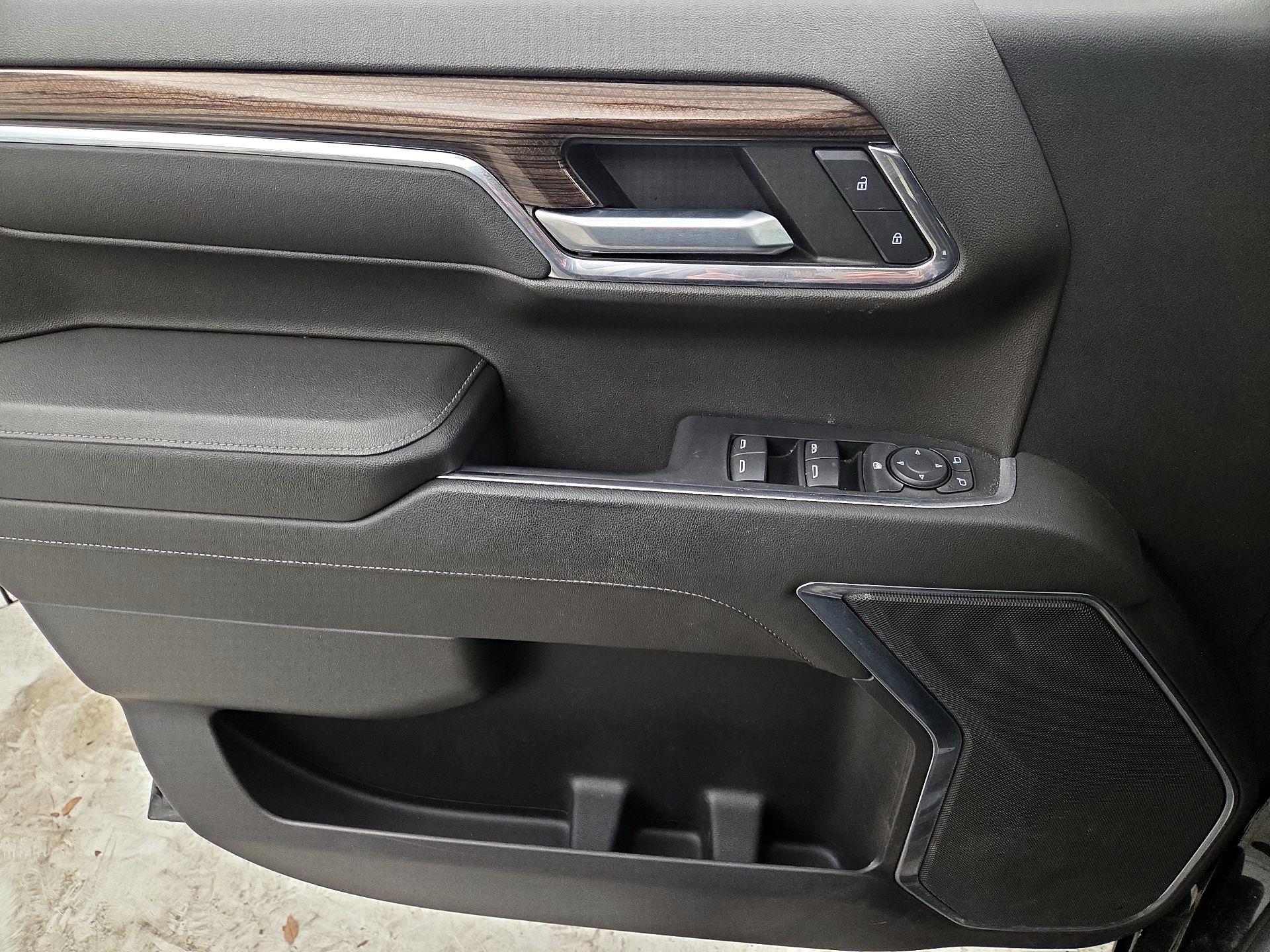 Thumbnail: 2022 Chevrolet Silverado 1500 - 12