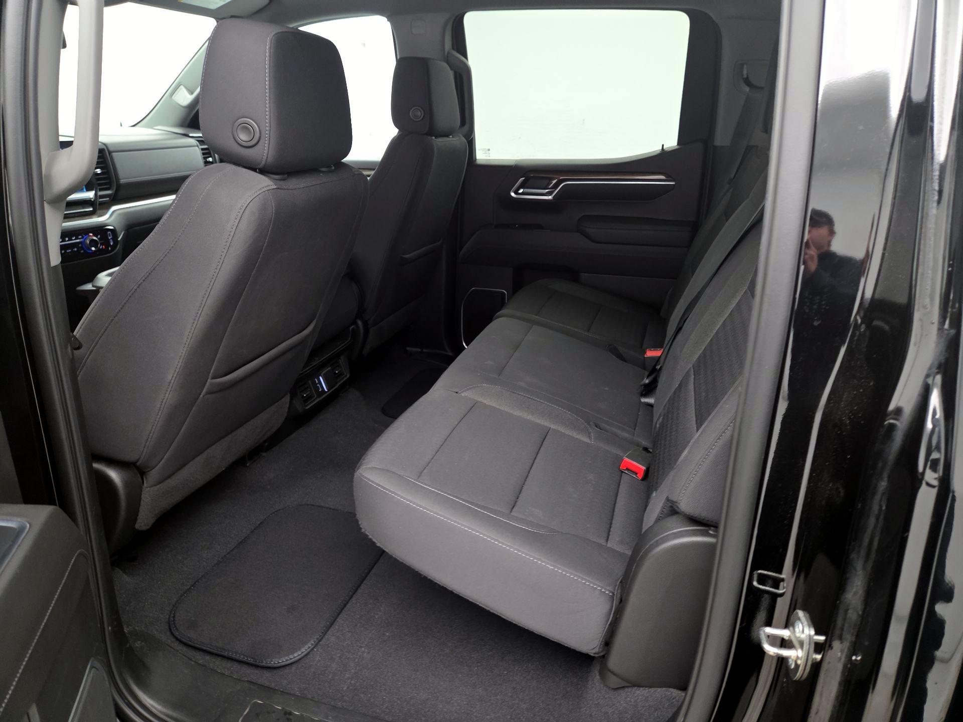 Thumbnail: 2022 Chevrolet Silverado 1500 - 19