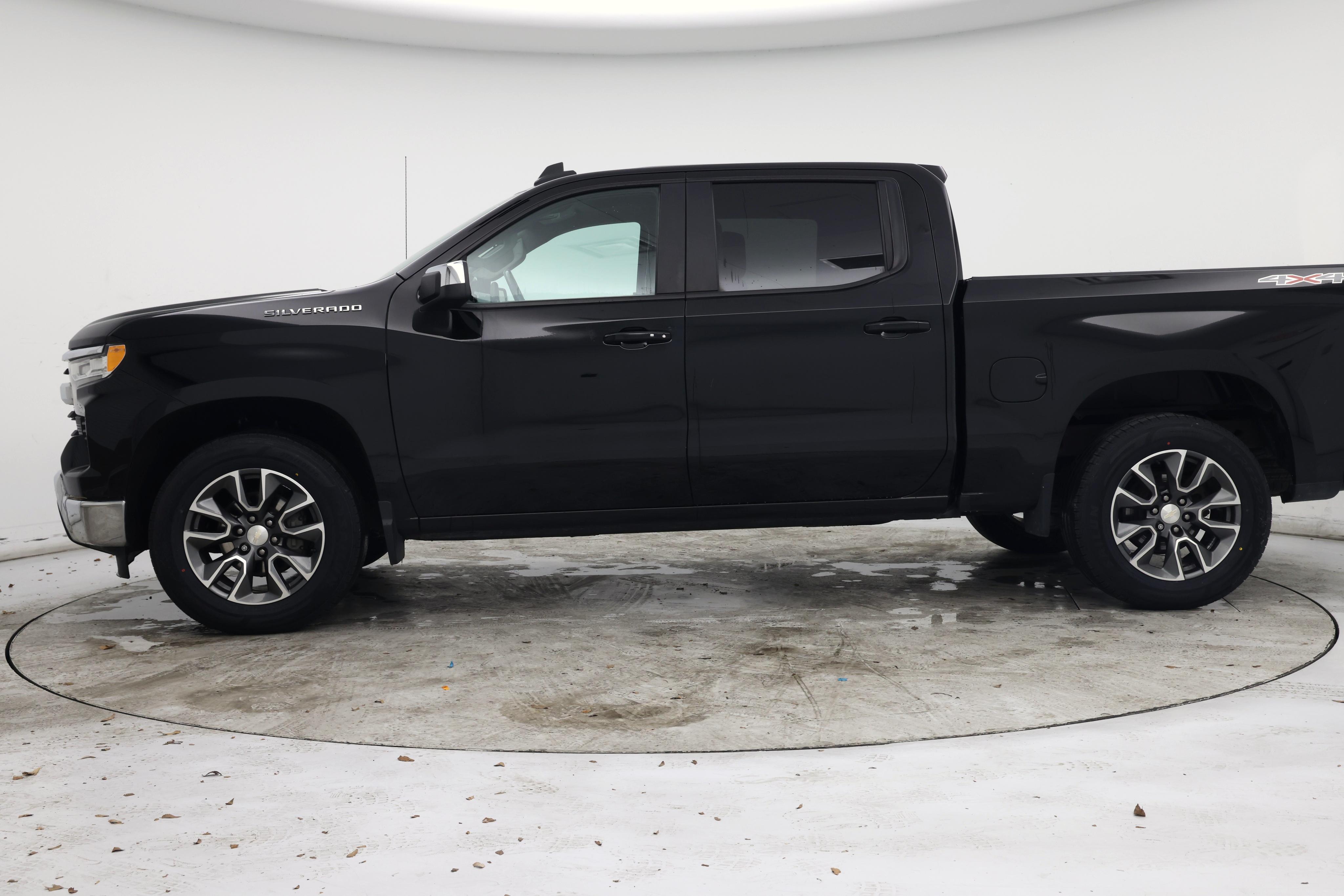 Thumbnail: 2022 Chevrolet Silverado 1500 - 3