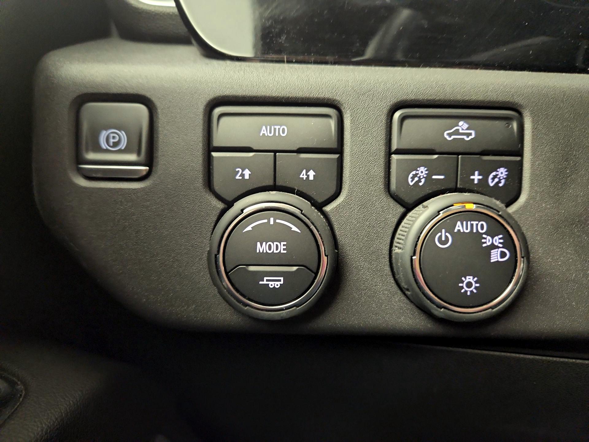 Thumbnail: 2023 Chevrolet Silverado 1500 - 11