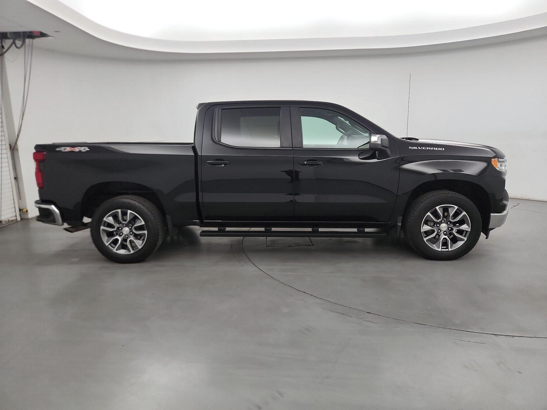 Thumbnail: 2023 Chevrolet Silverado 1500 - 4