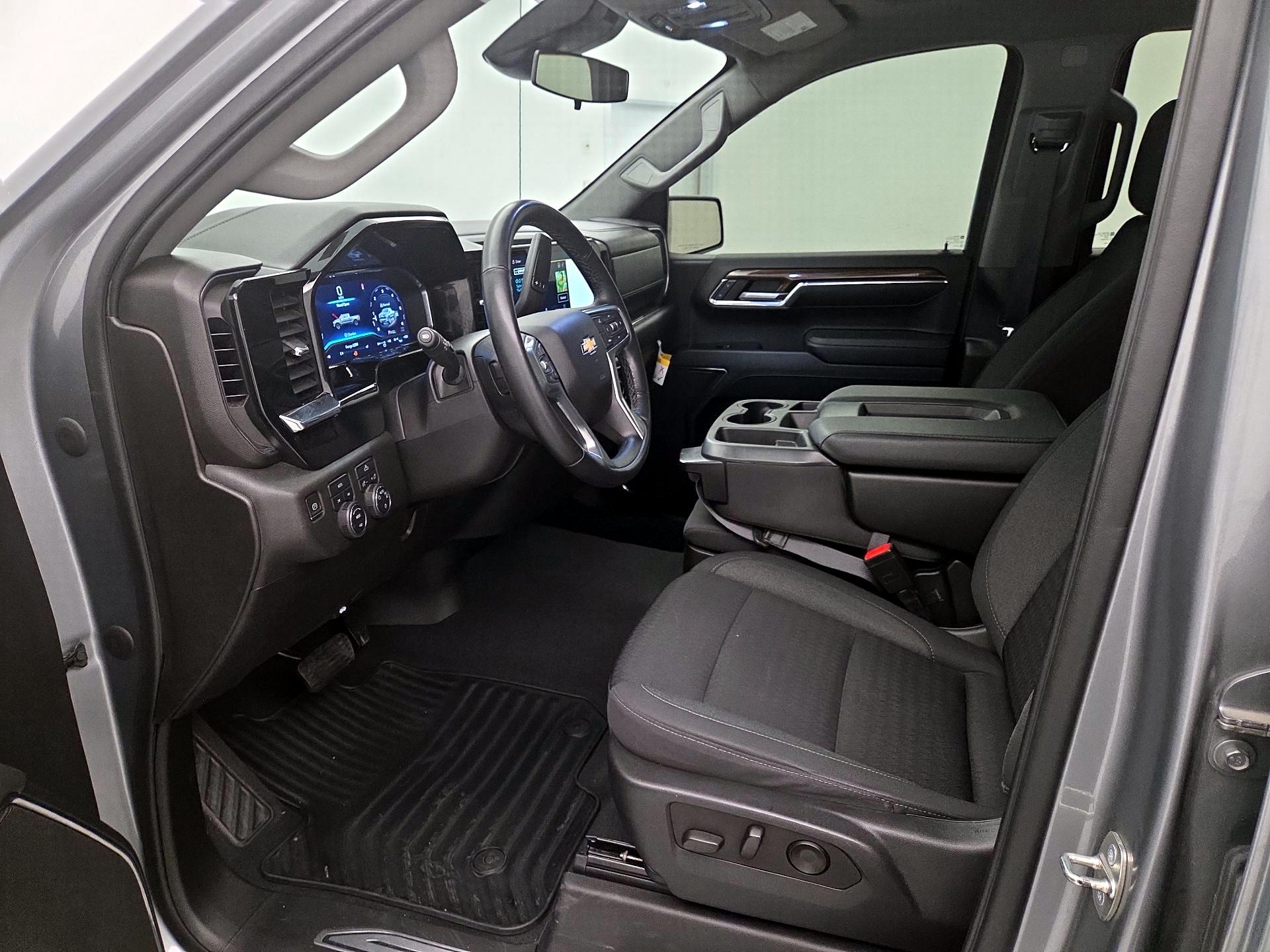 Thumbnail: 2023 Chevrolet Silverado 1500 - 11