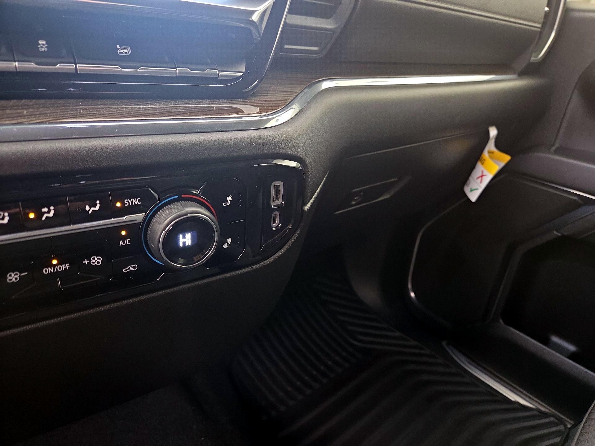 Thumbnail: 2023 Chevrolet Silverado 1500 - 18