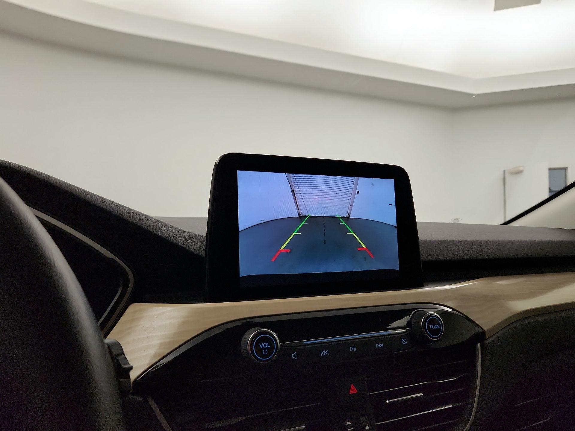 Thumbnail: 2021 Ford Escape - 13