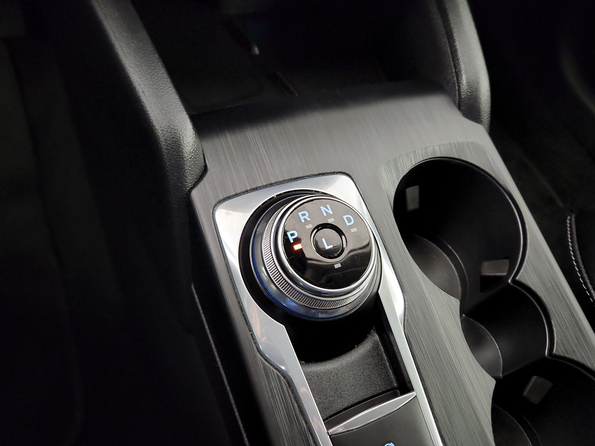 Thumbnail: 2021 Ford Escape - 16