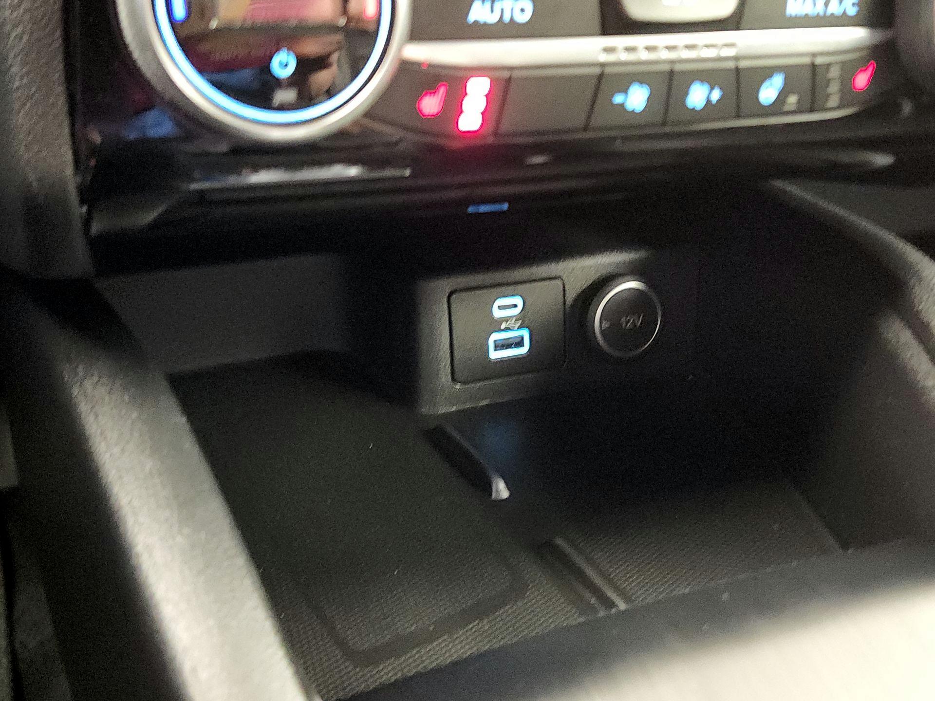 Thumbnail: 2021 Ford Escape - 17