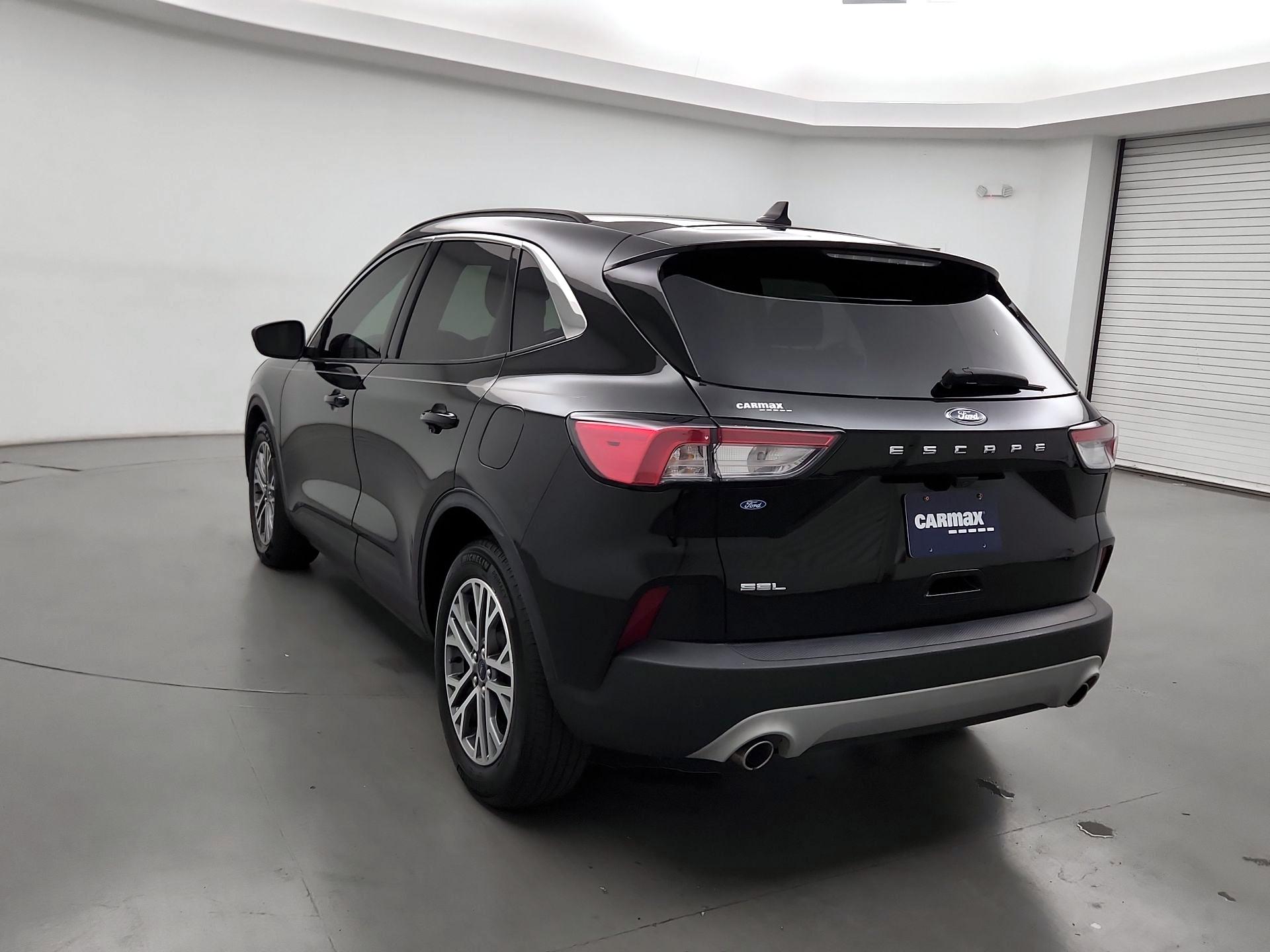 Thumbnail: 2021 Ford Escape - 7