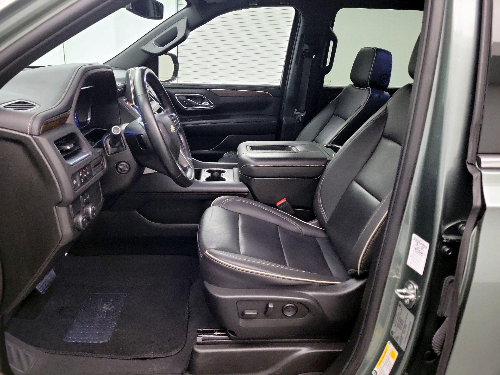 Thumbnail: 2023 Chevrolet Suburban - 11