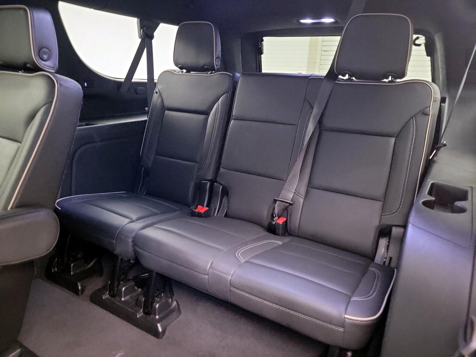 Thumbnail: 2023 Chevrolet Suburban - 20