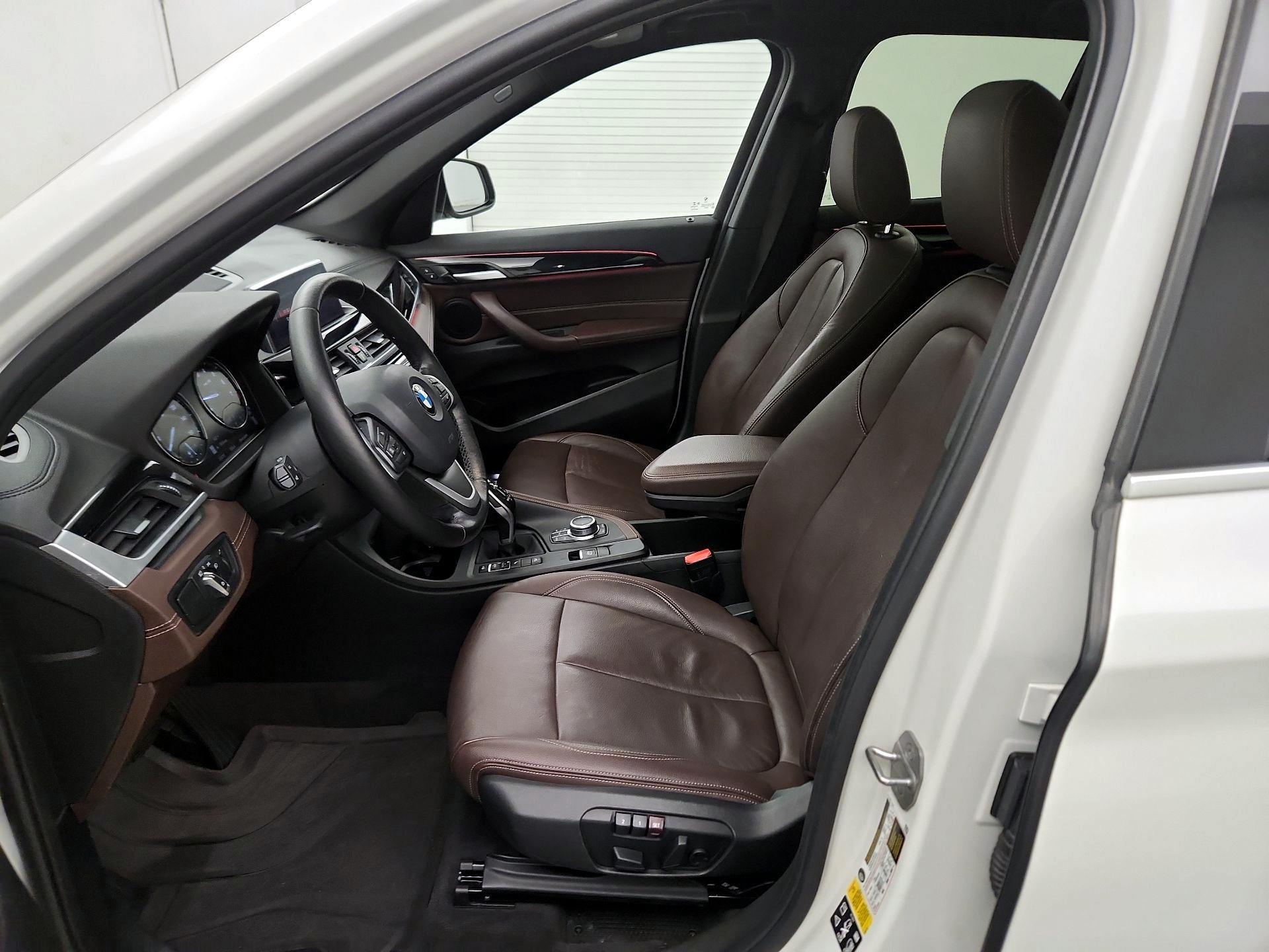 Thumbnail: 2022 BMW X1 - 11