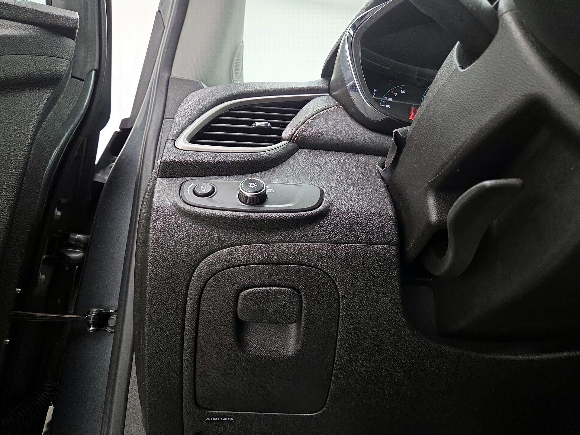 Thumbnail: 2020 Chevrolet Trax - 13