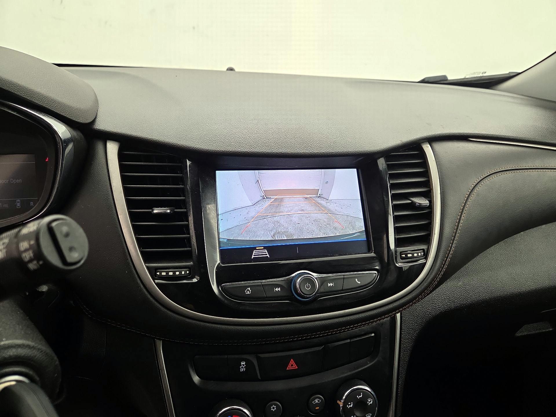 Thumbnail: 2020 Chevrolet Trax - 14