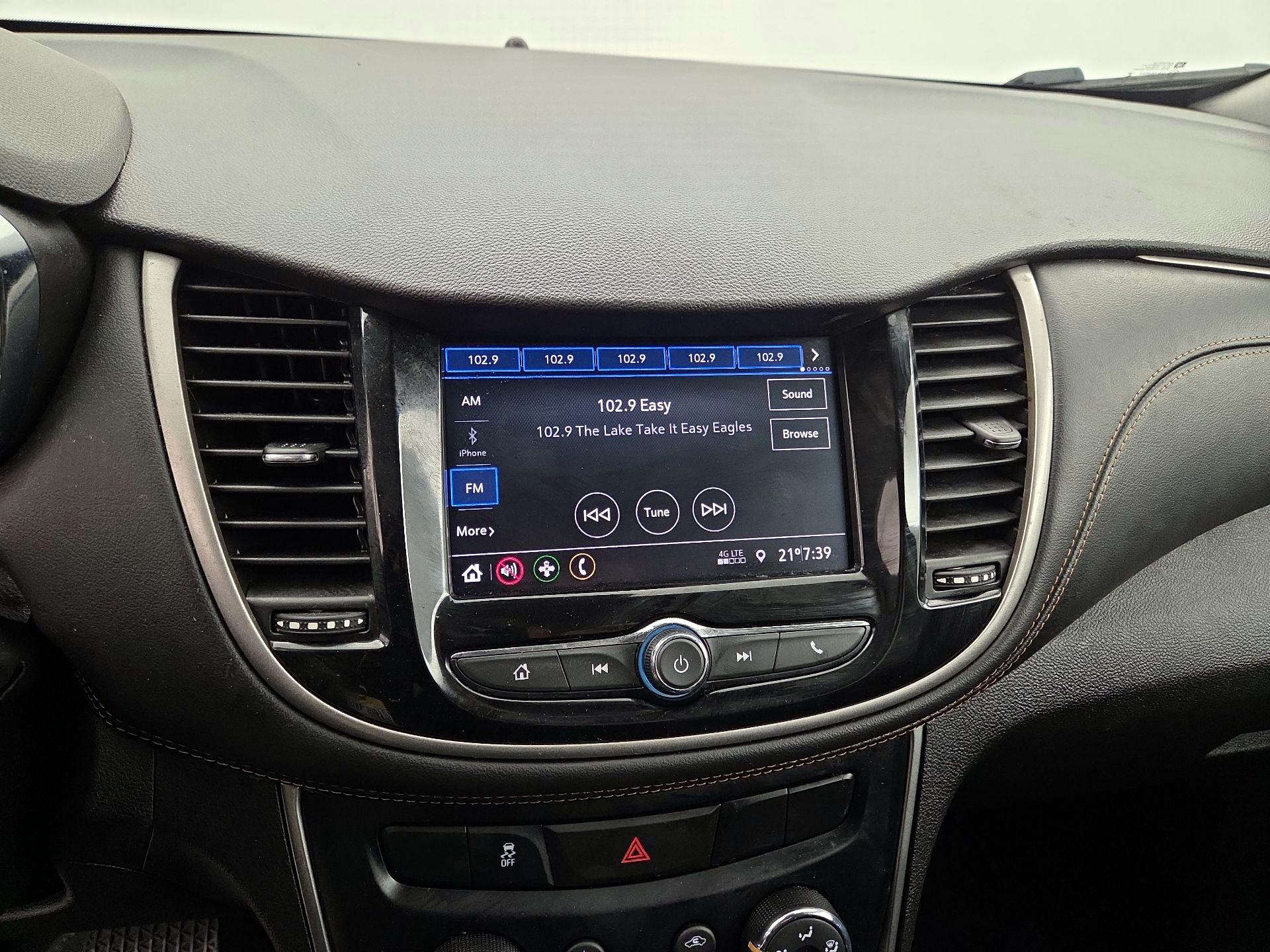 Thumbnail: 2020 Chevrolet Trax - 15