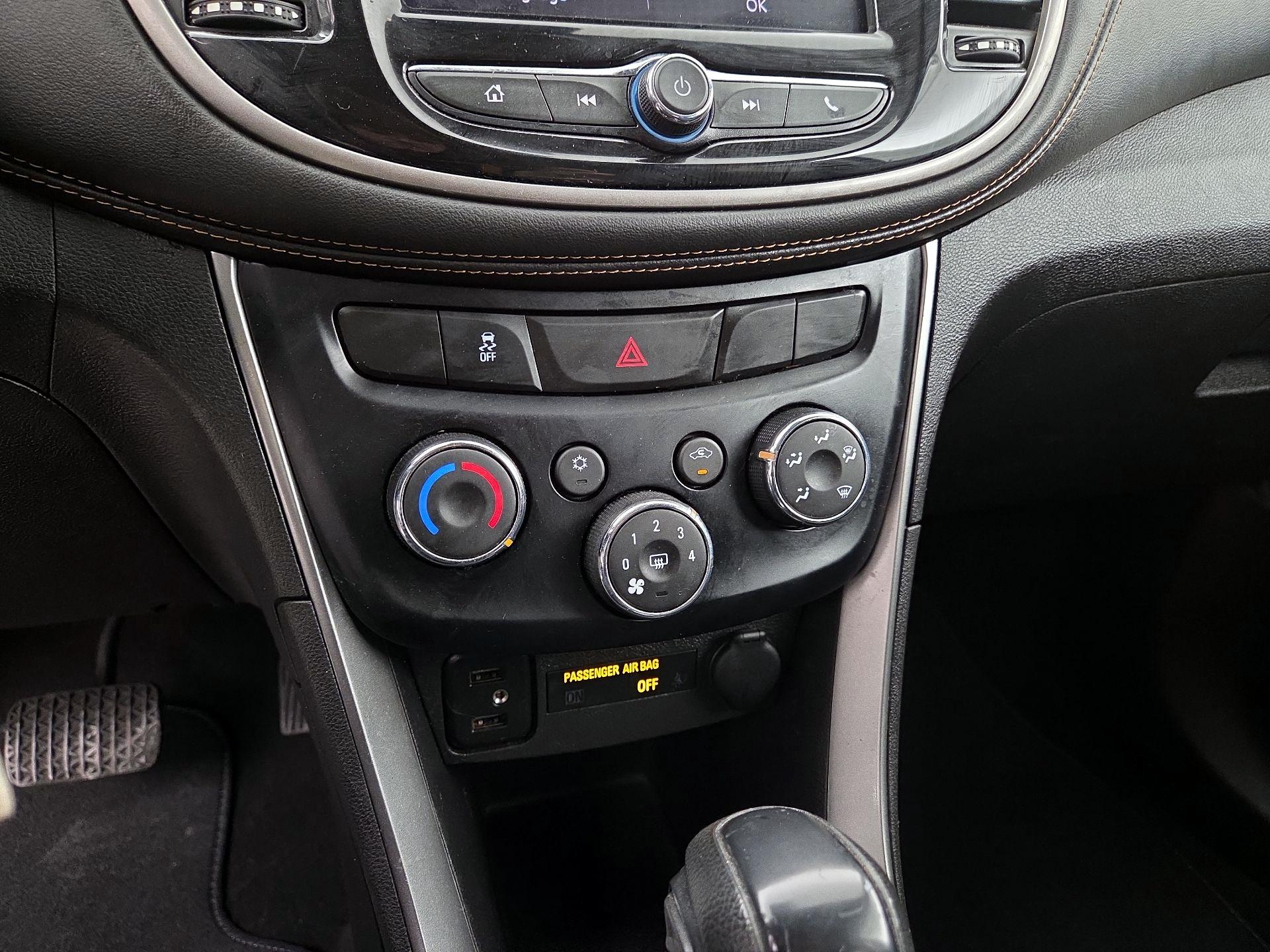 Thumbnail: 2020 Chevrolet Trax - 16