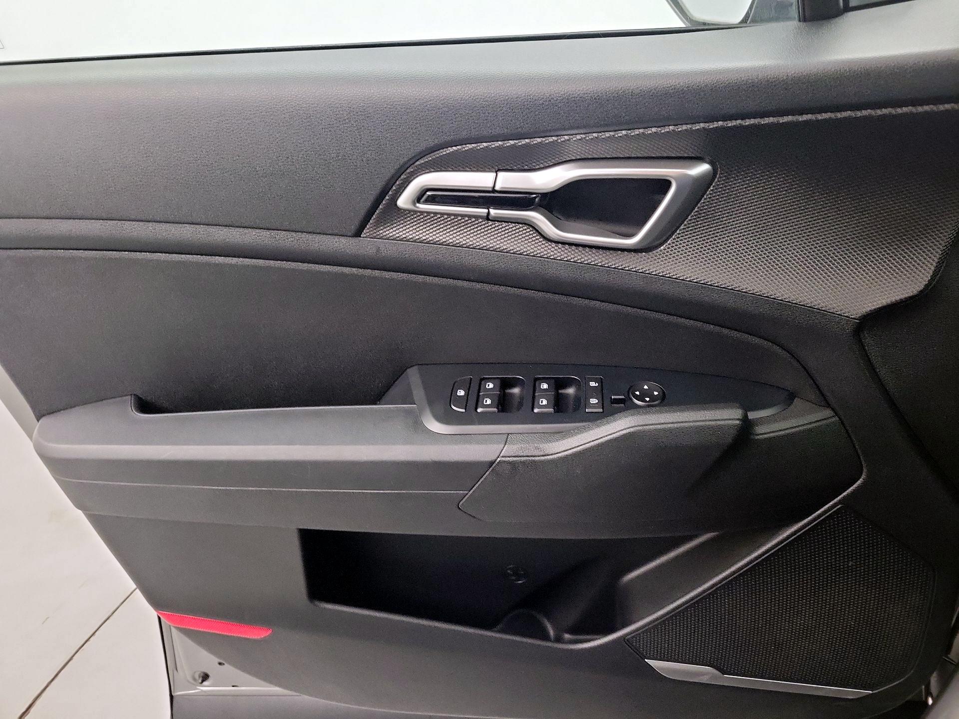 Thumbnail: 2023 Kia Sportage - 10