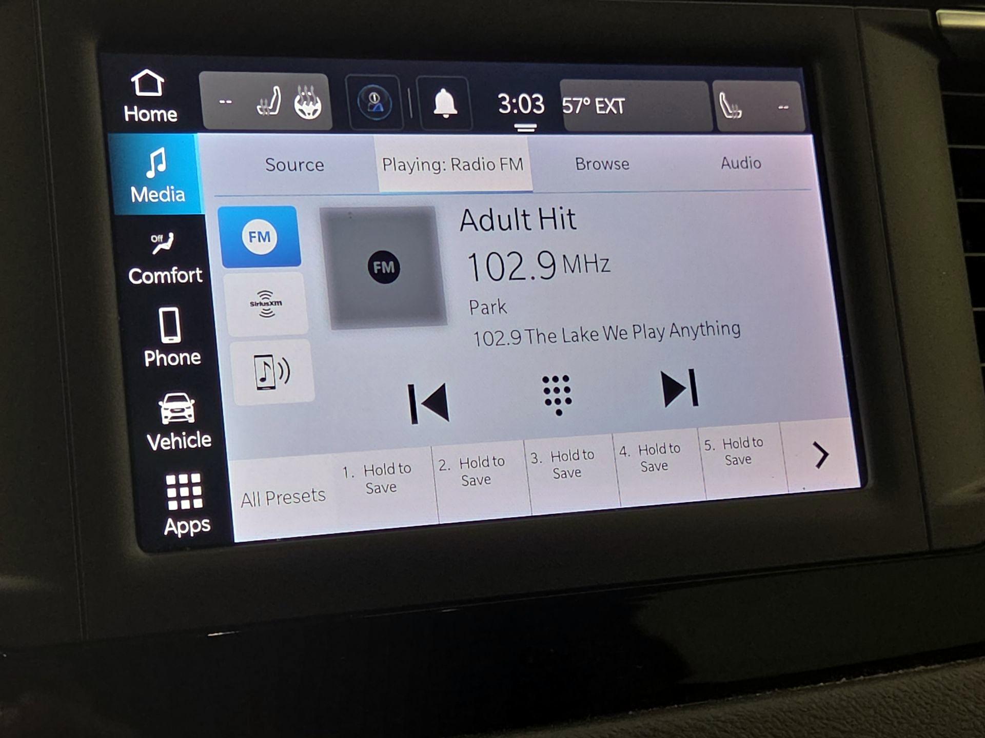 Thumbnail: 2023 Chrysler Voyager - 15