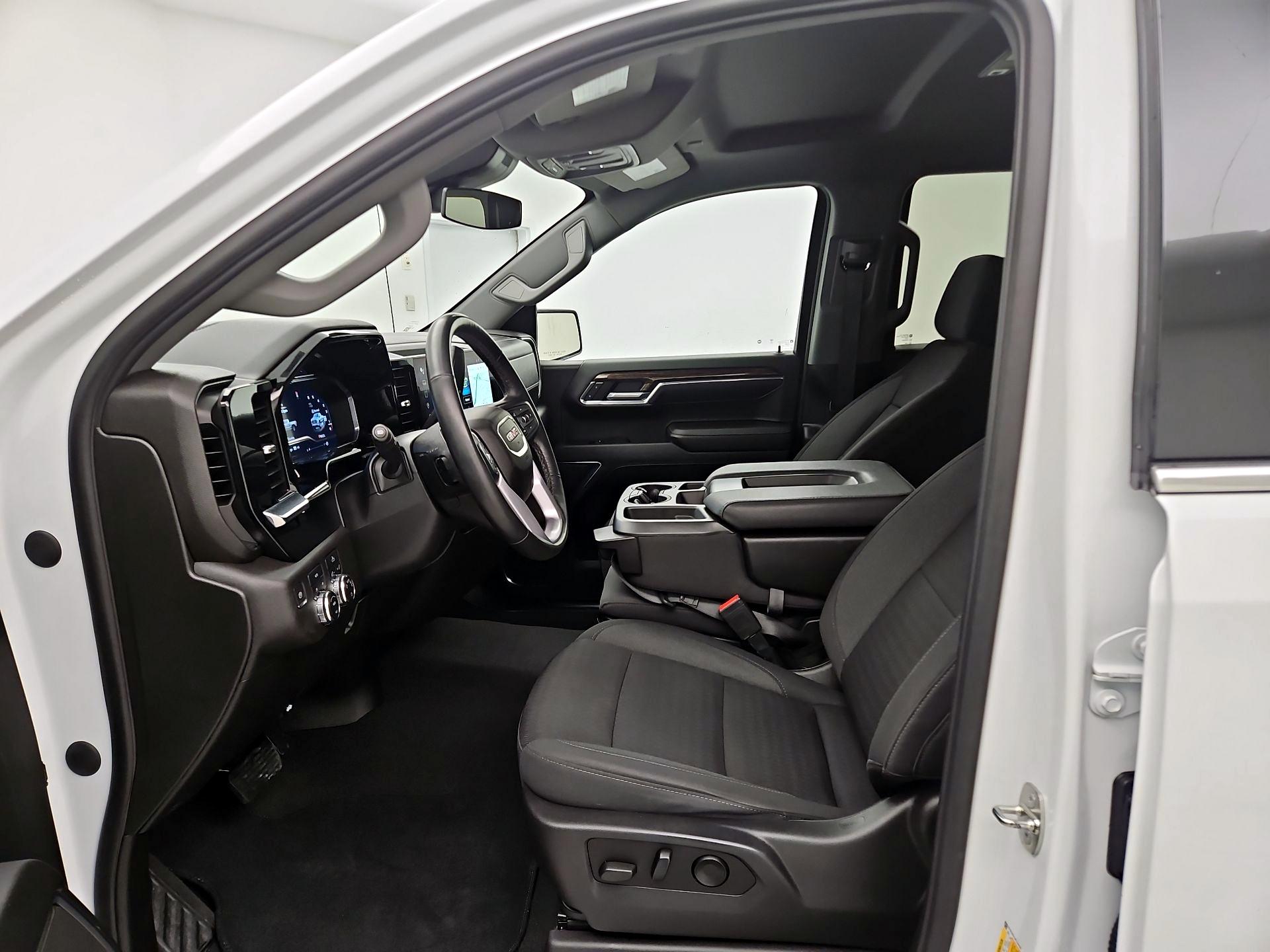 Thumbnail: 2023 GMC Sierra 1500 - 11