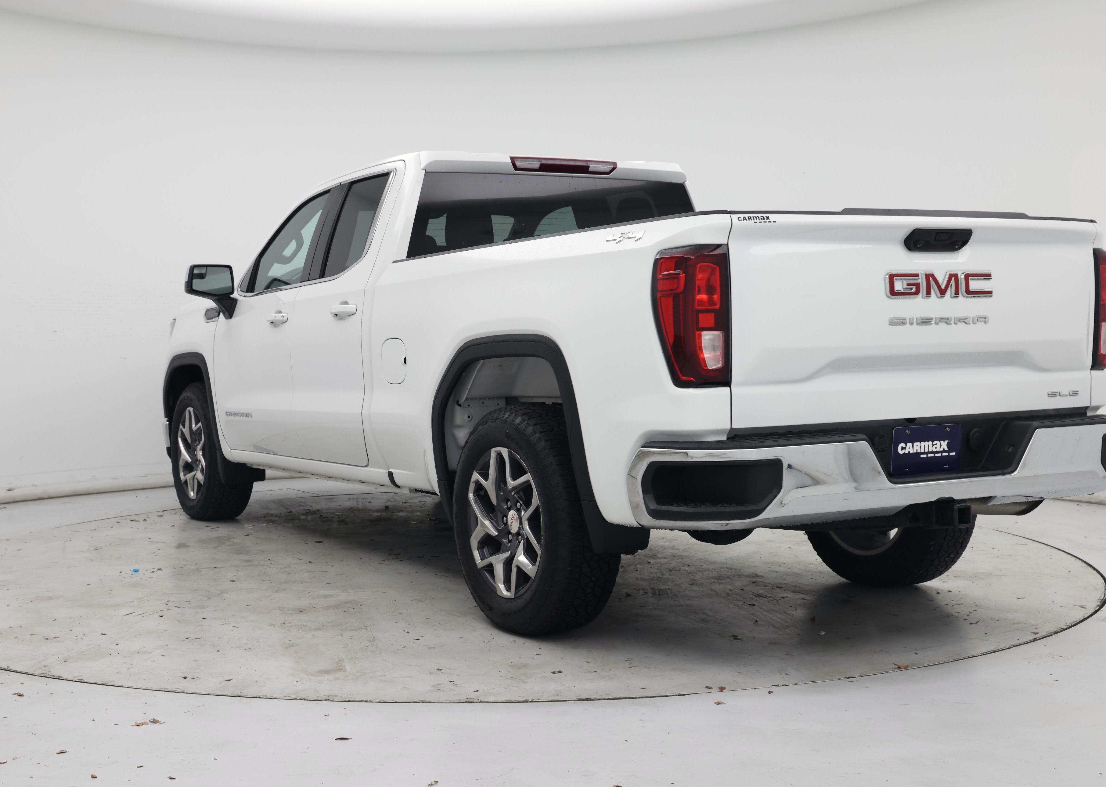 Thumbnail: 2023 GMC Sierra 1500 - 2