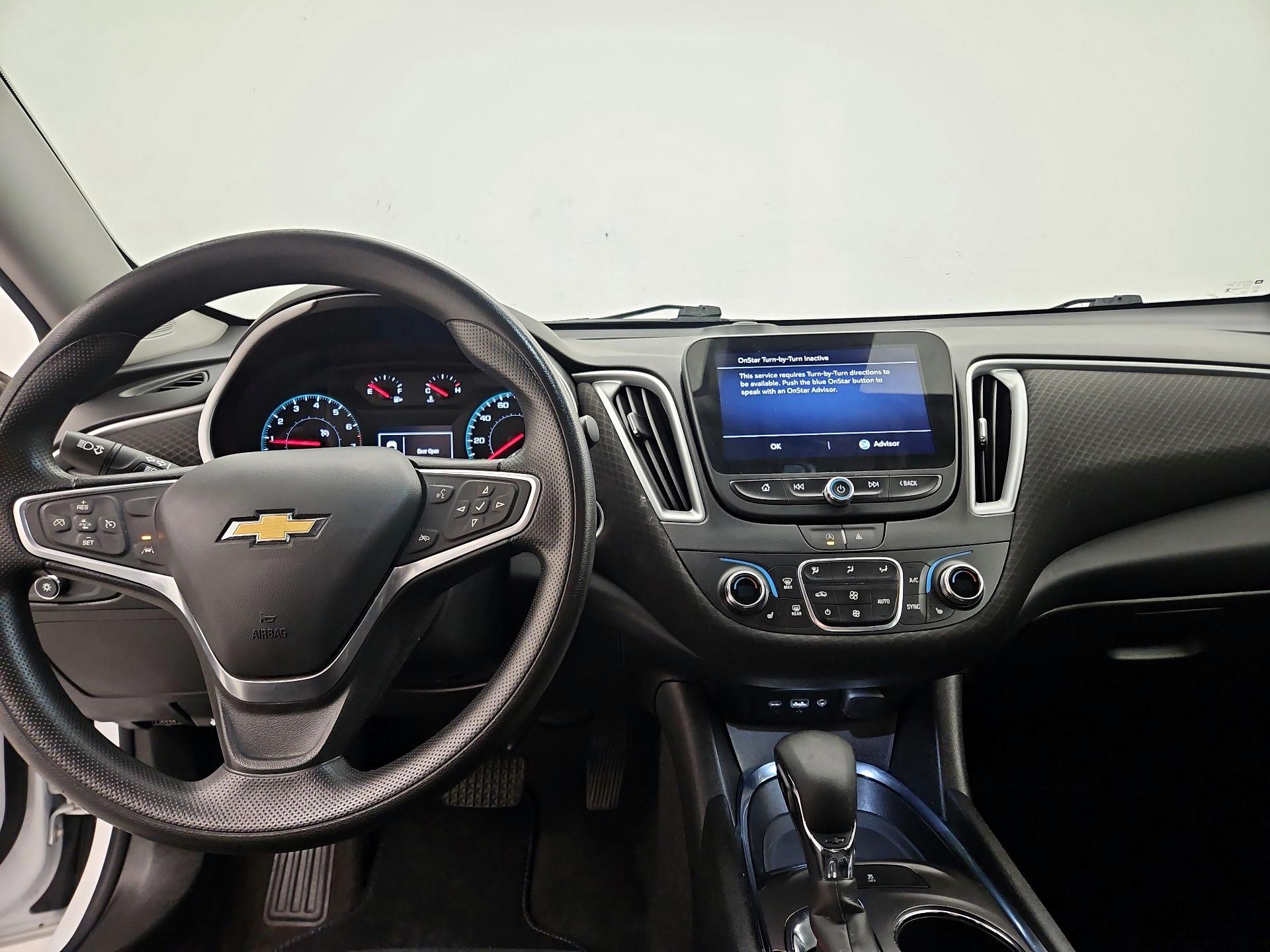 Thumbnail: 2023 Chevrolet Malibu - 9