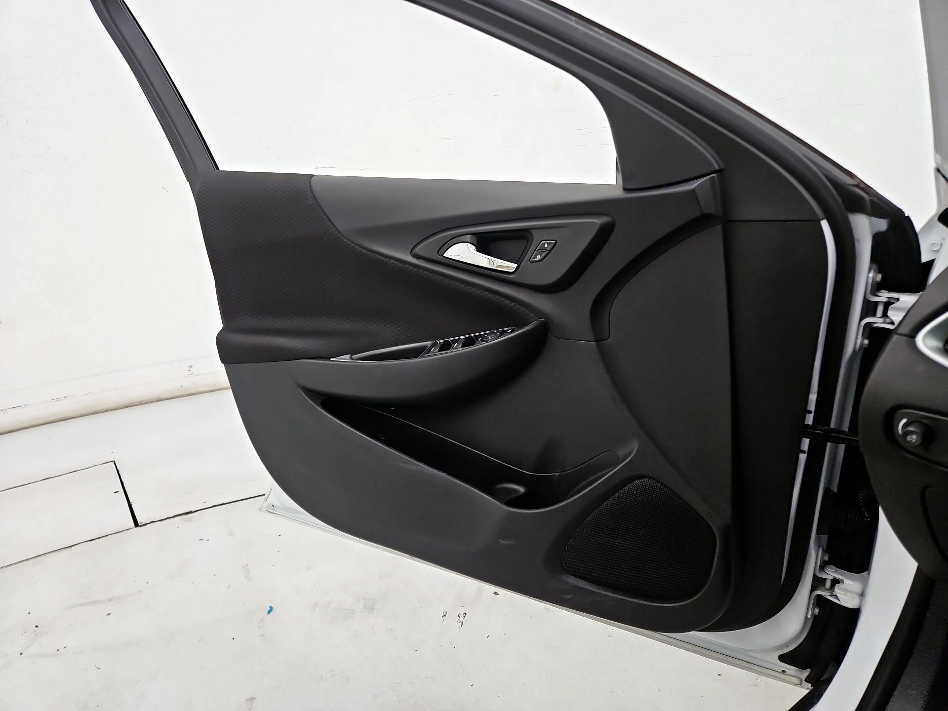 Thumbnail: 2023 Chevrolet Malibu - 12