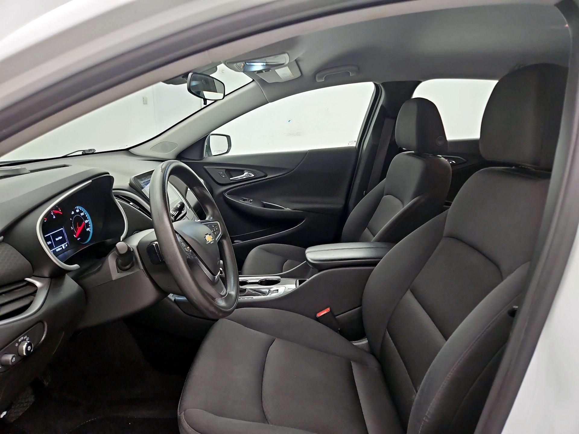 Thumbnail: 2023 Chevrolet Malibu - 19