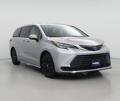 2022 Toyota Sienna LE