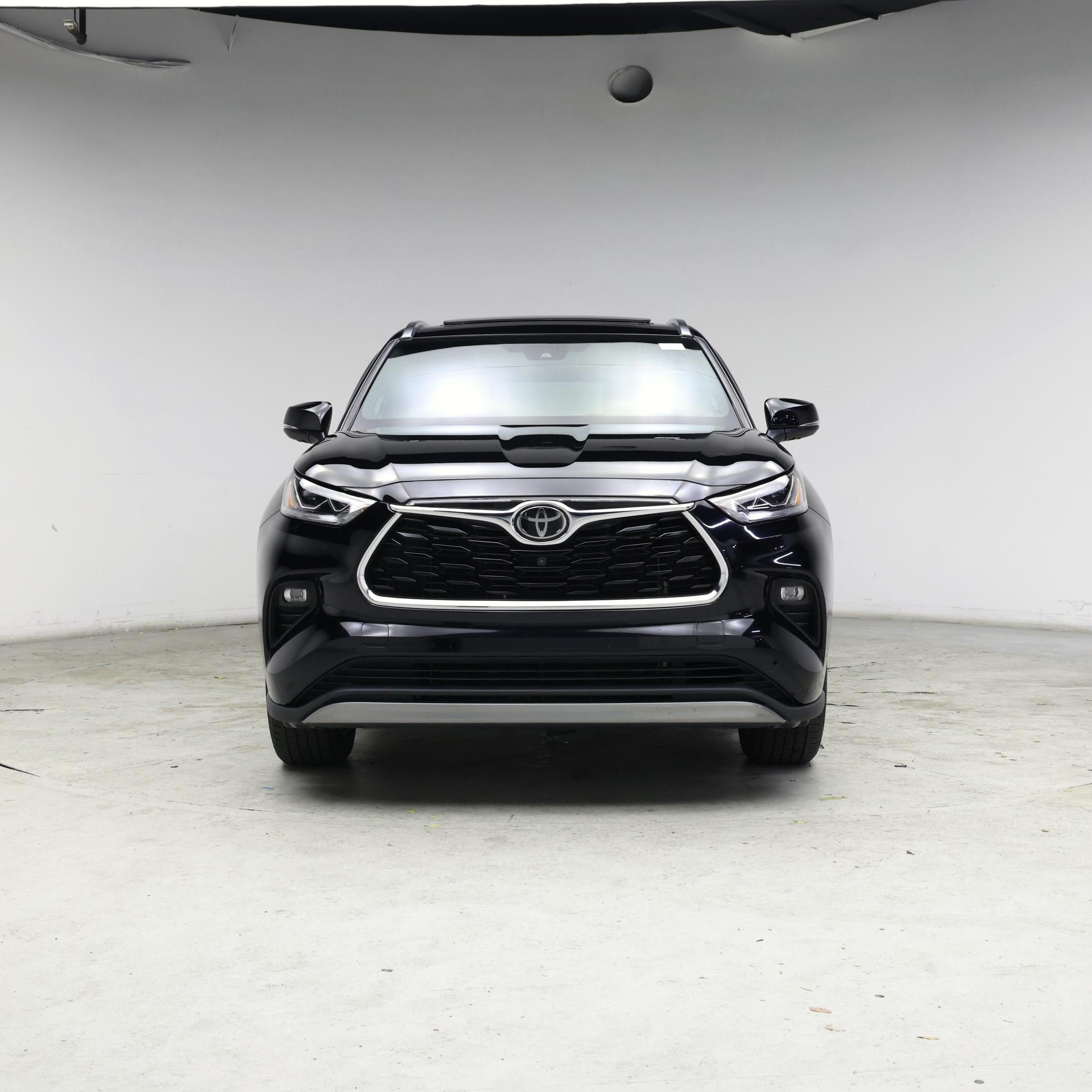 Thumbnail: 2022 Toyota Highlander - 5