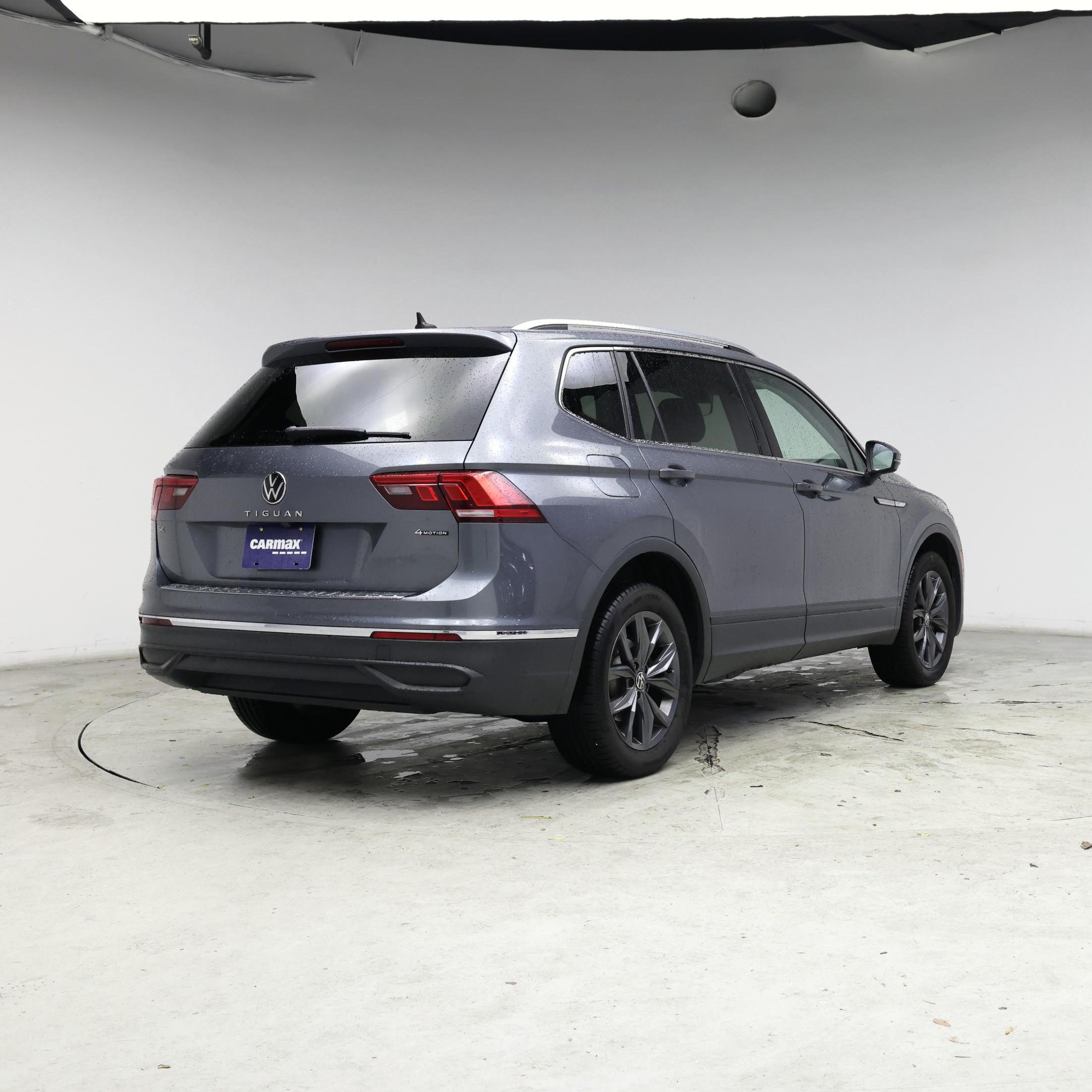 Thumbnail: 2022 Volkswagen Tiguan - 8