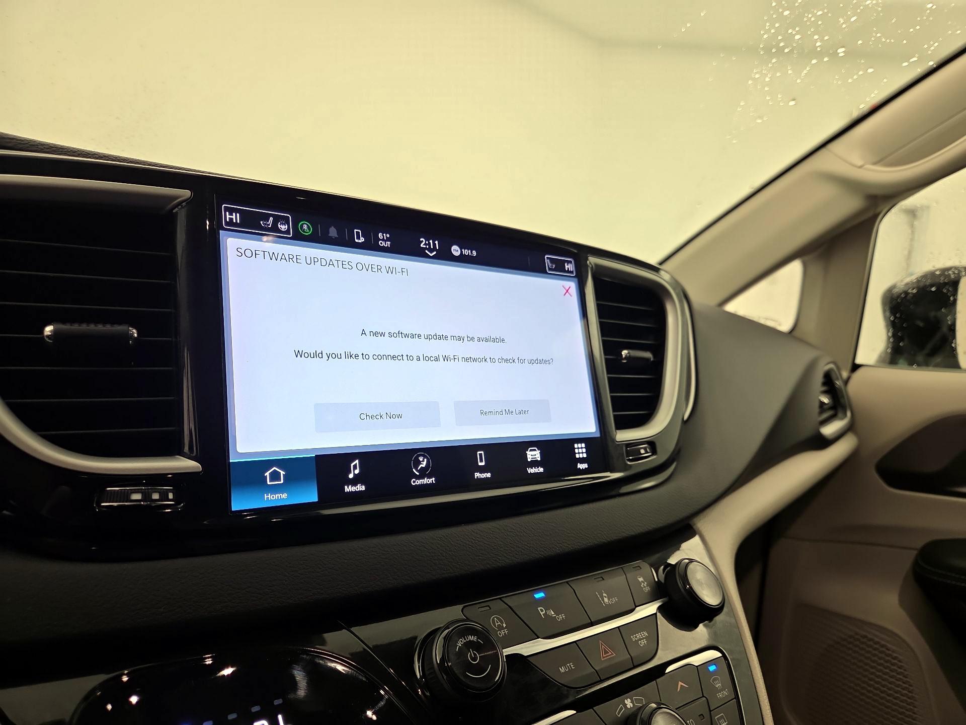 Thumbnail: 2024 Chrysler Pacifica - 15