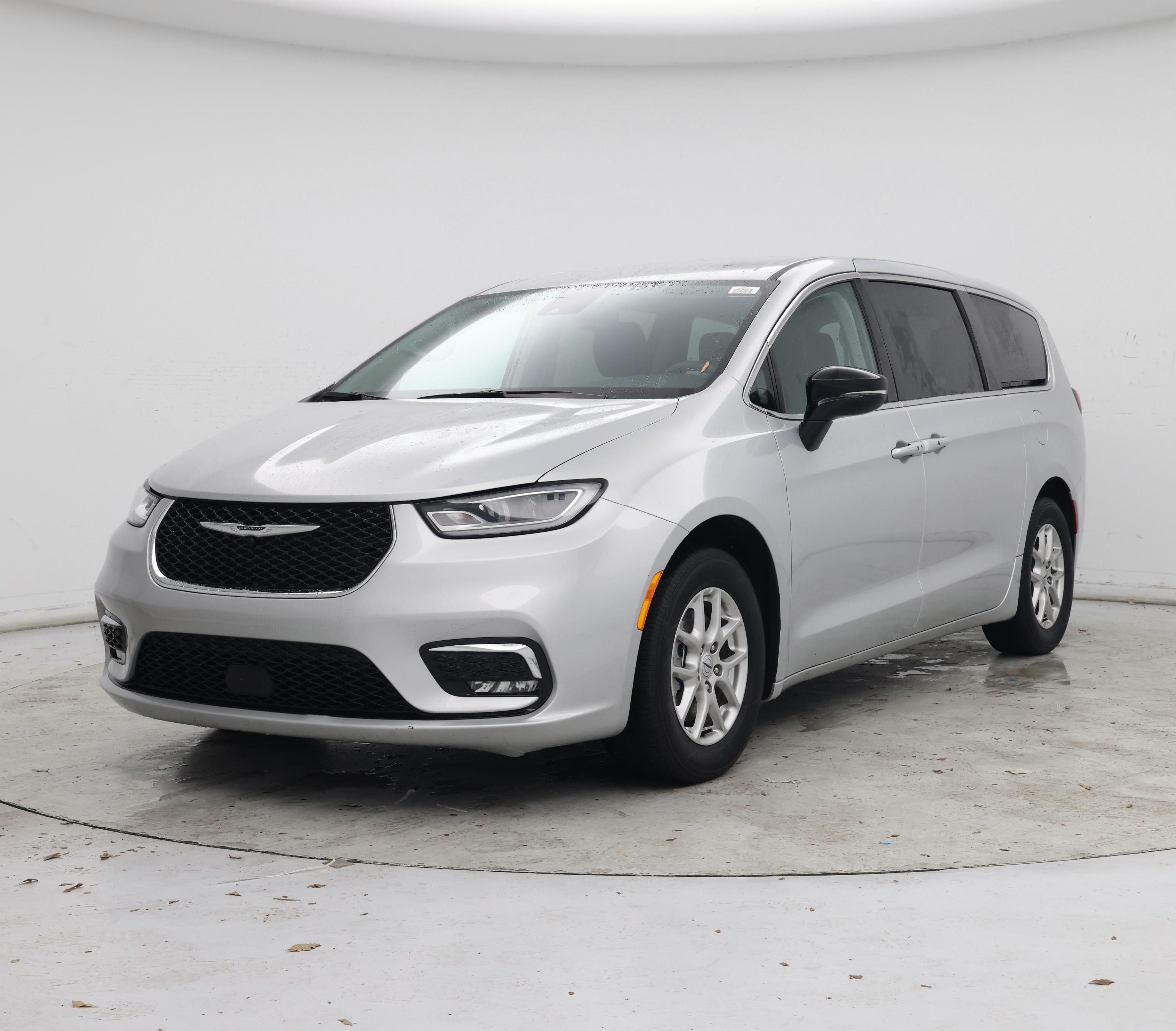 Thumbnail: 2024 Chrysler Pacifica - 4