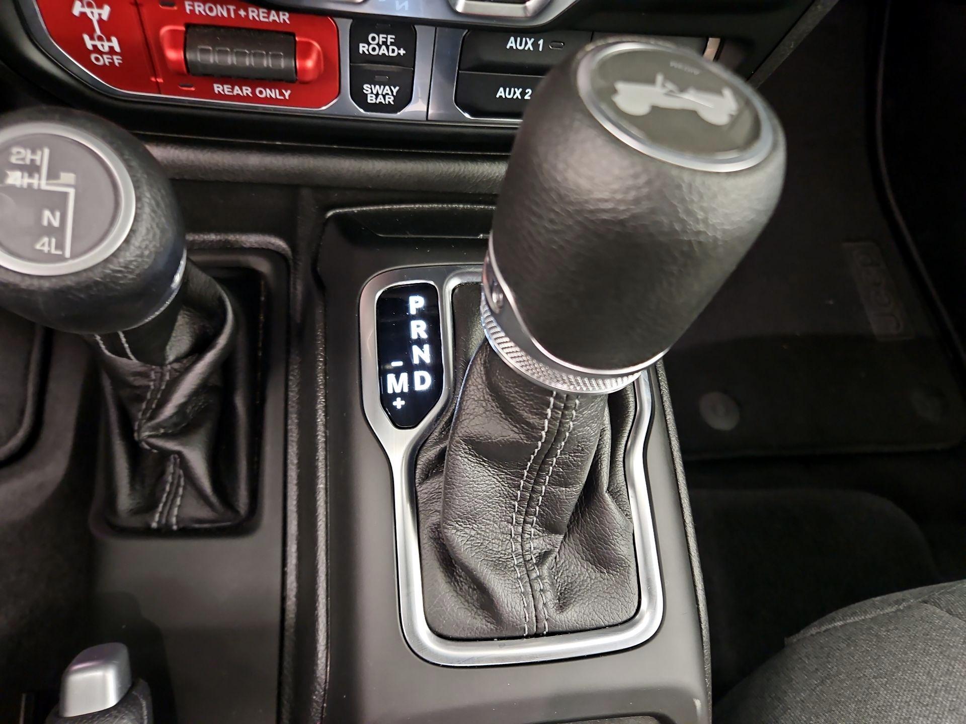 Thumbnail: 2025 Jeep Wrangler - 17