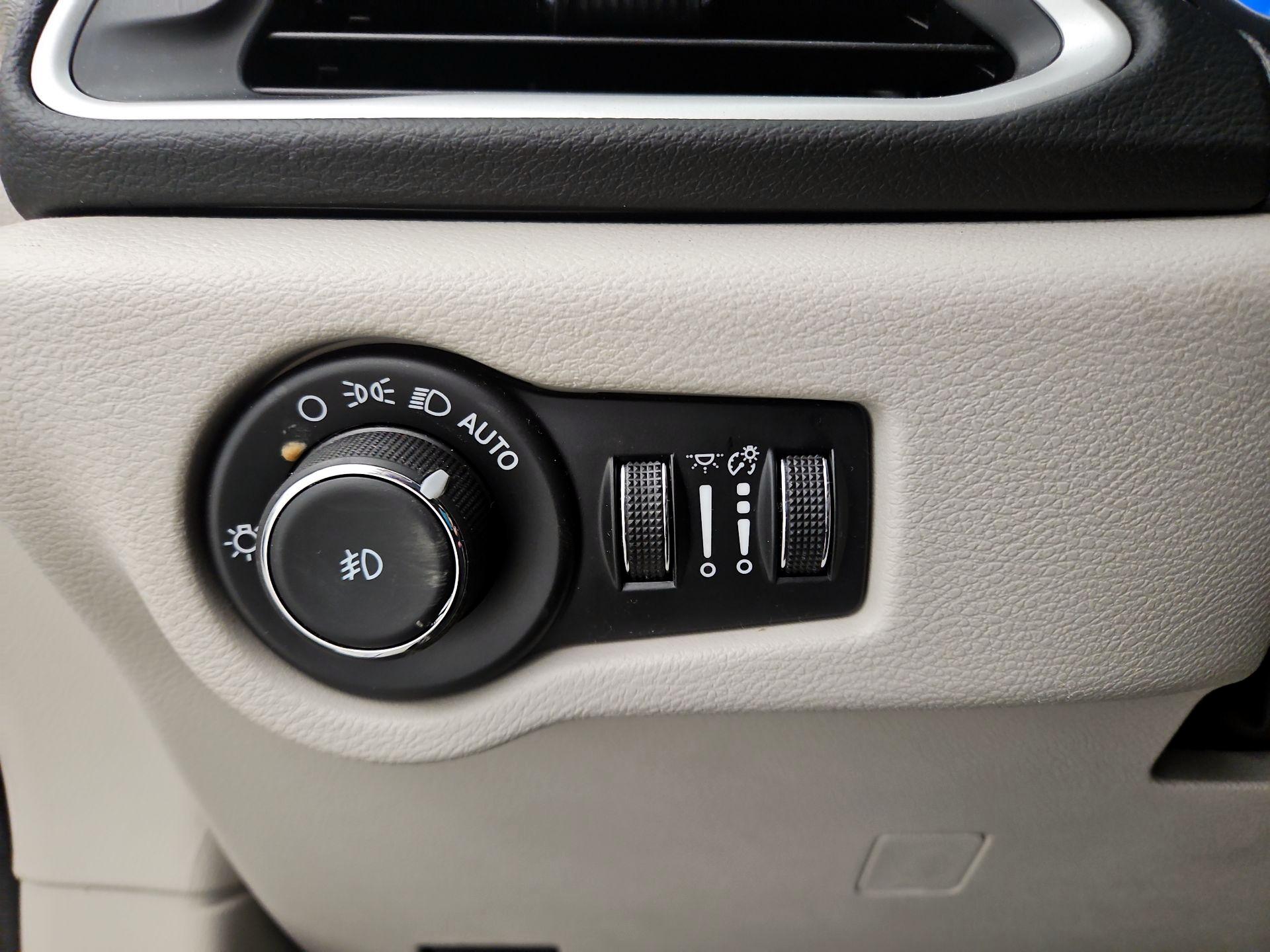 Thumbnail: 2024 Chrysler Pacifica - 13