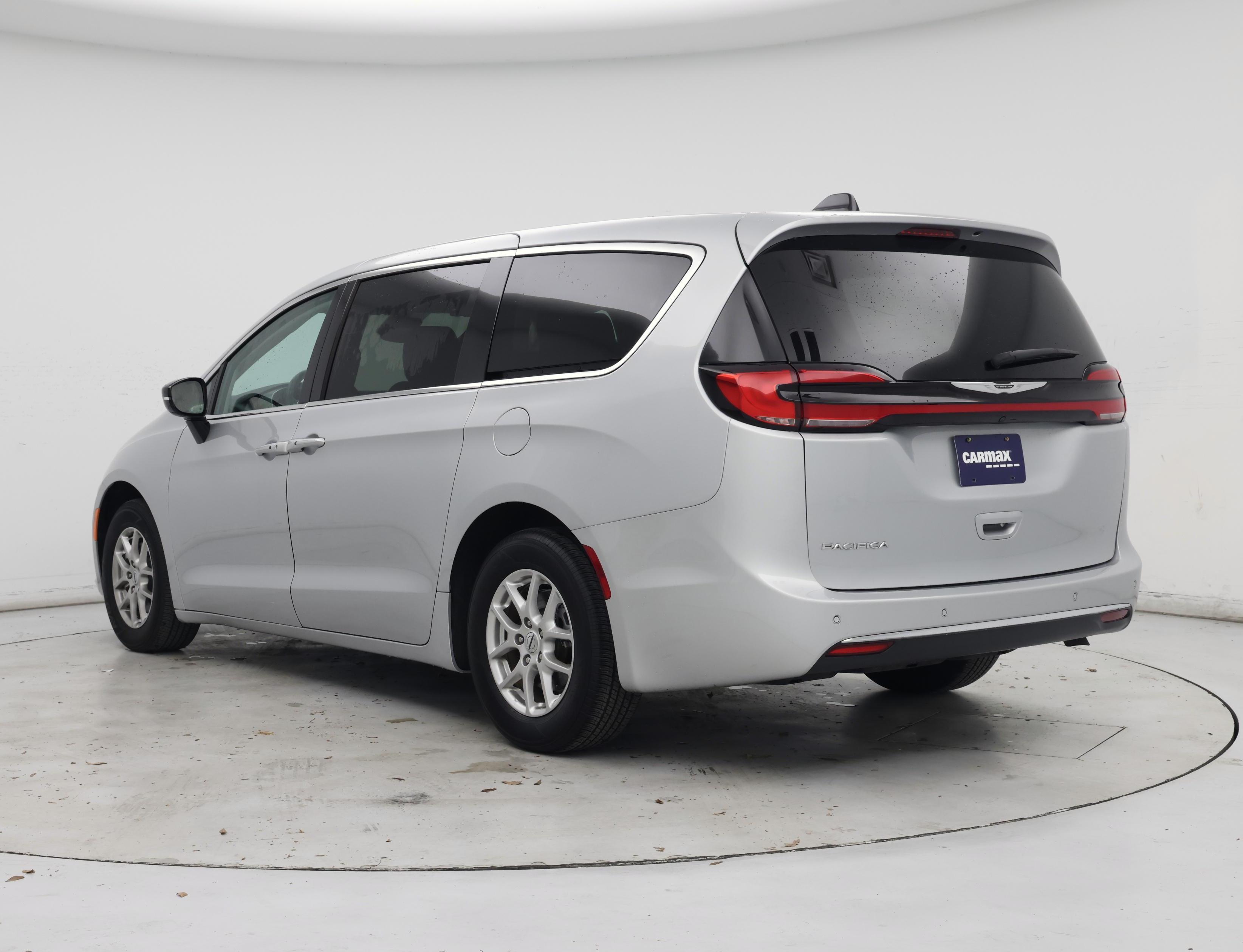 Thumbnail: 2024 Chrysler Pacifica - 2