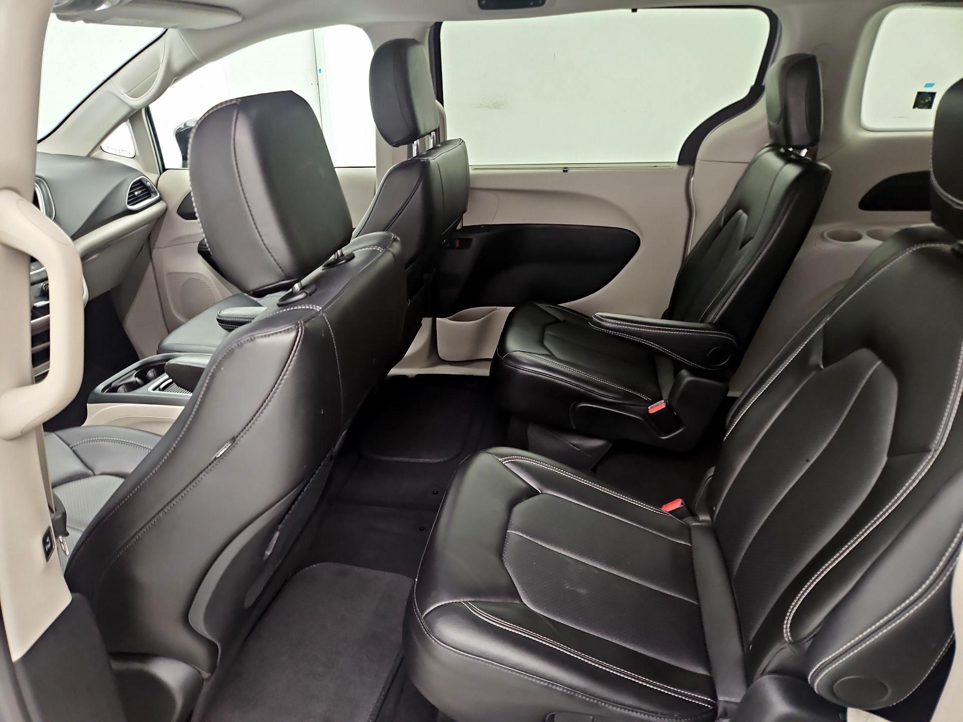 Thumbnail: 2024 Chrysler Pacifica - 19