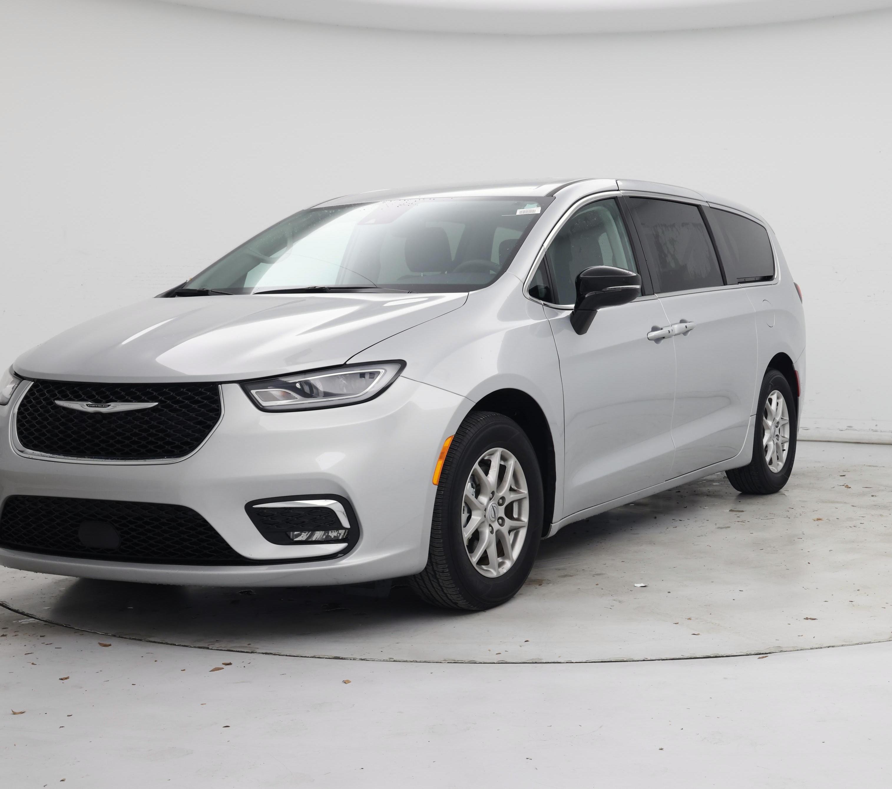 Thumbnail: 2024 Chrysler Pacifica - 4