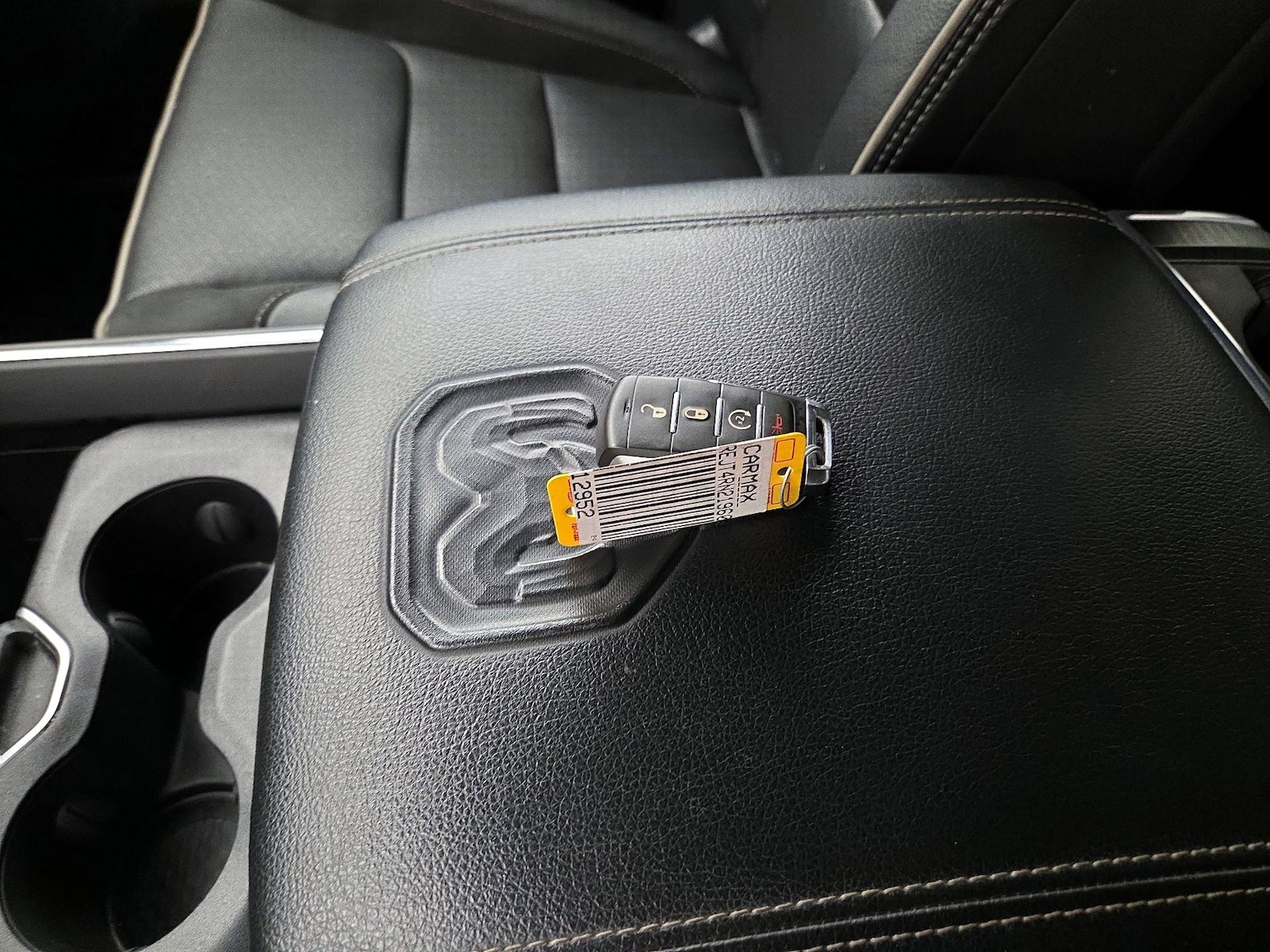 2024 RAM Ram 1500 Pickup Laramie - Photo 23