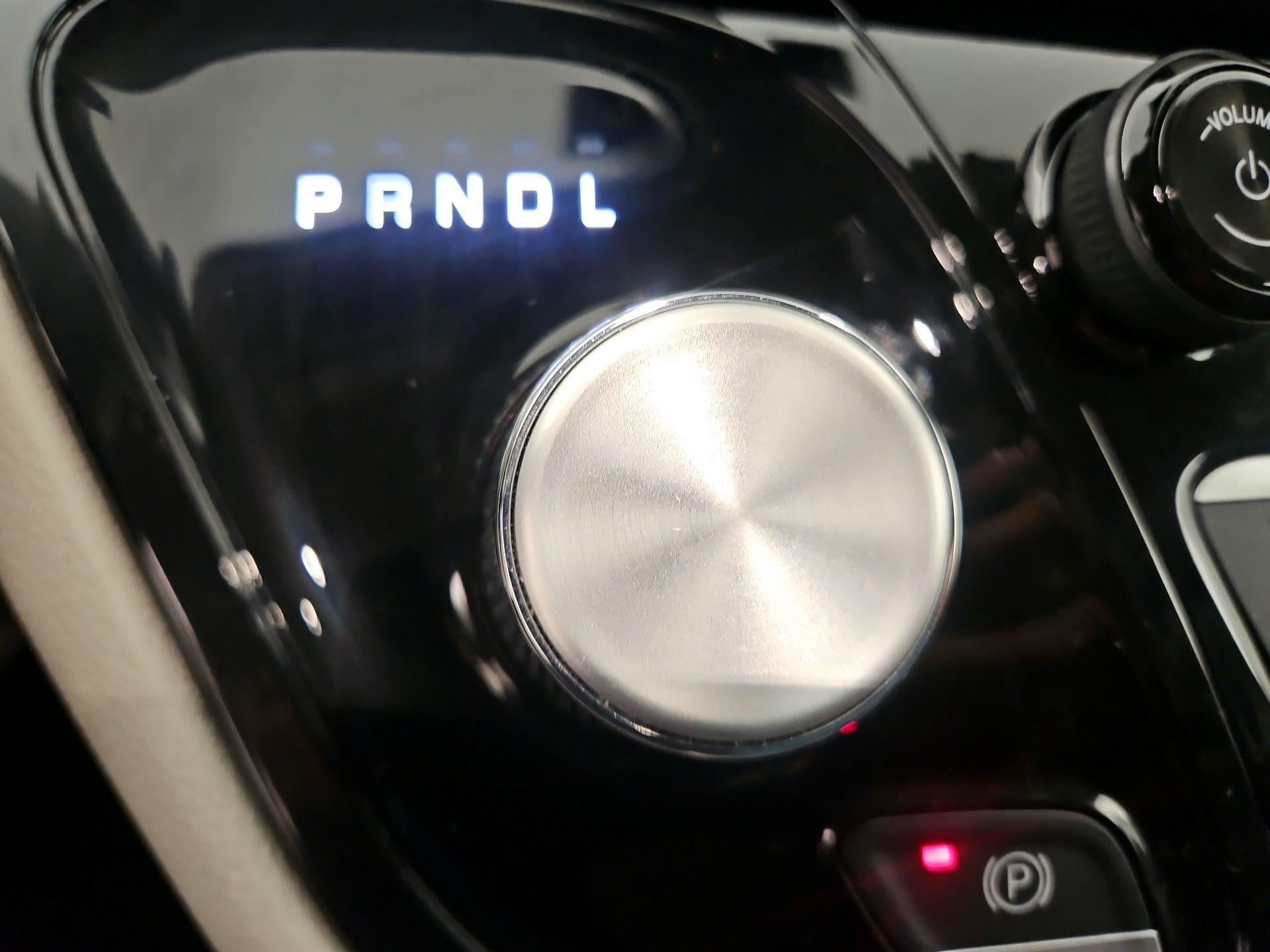 Thumbnail: 2024 Chrysler Pacifica - 17