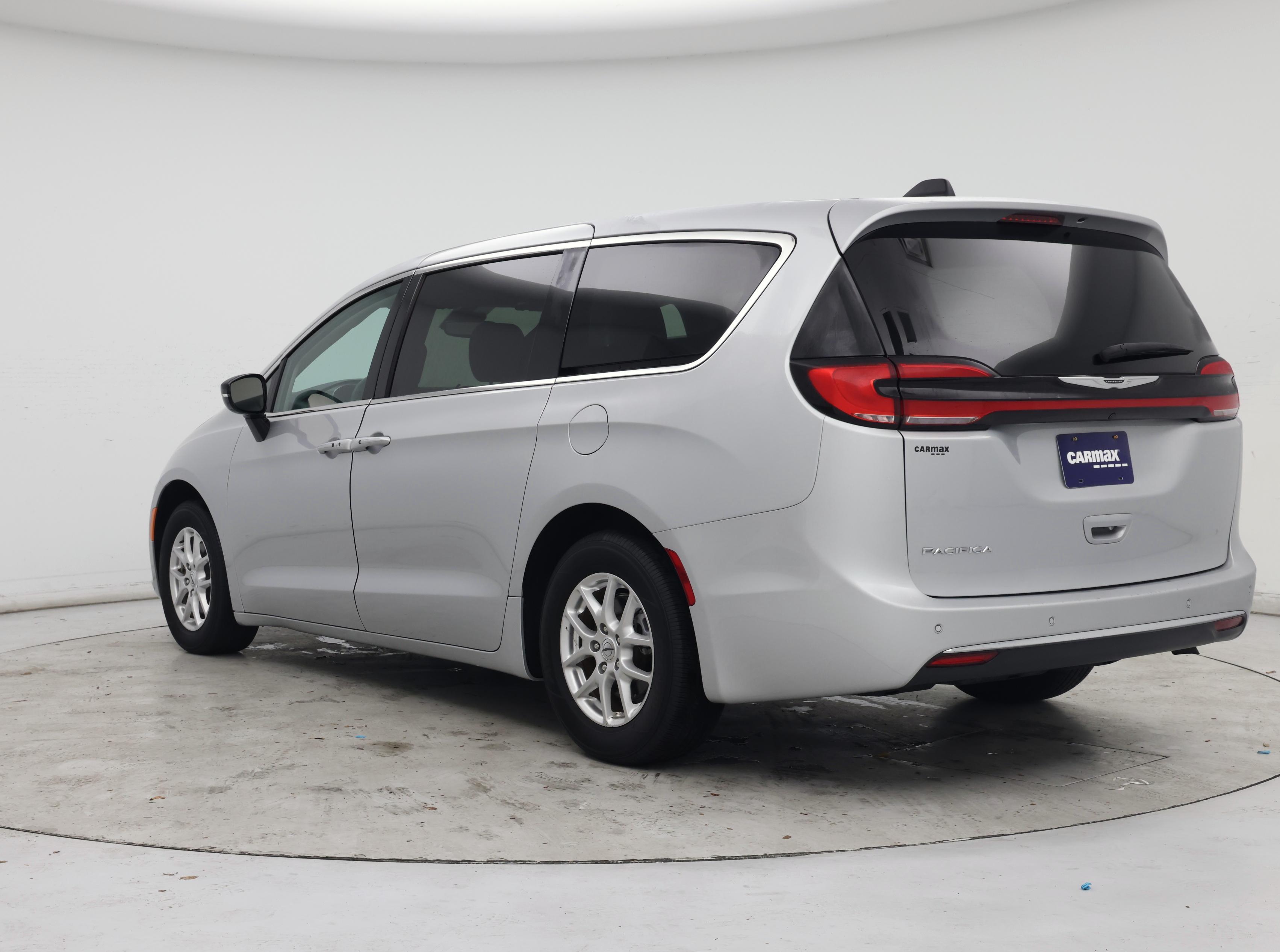 Thumbnail: 2024 Chrysler Pacifica - 2