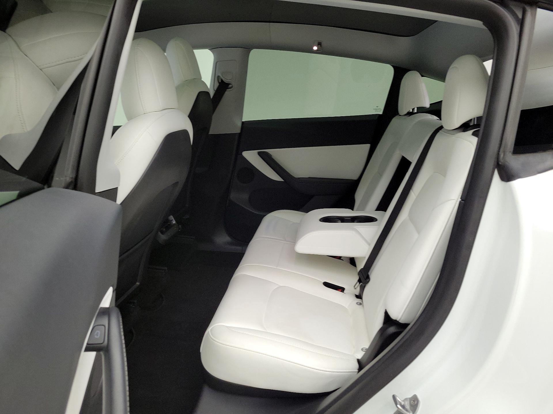 Thumbnail: 2021 Tesla Model Y - 19