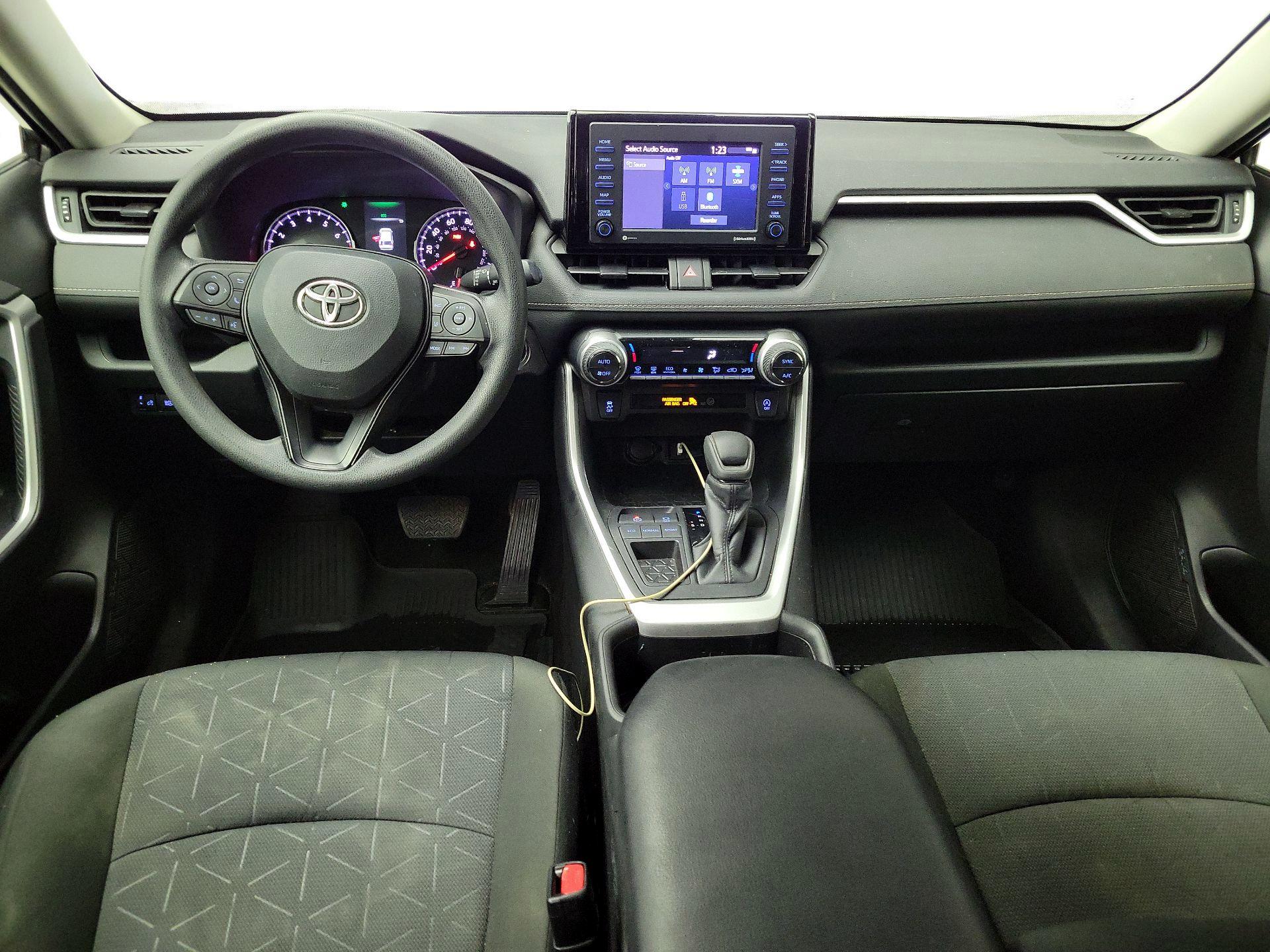 Thumbnail: 2022 Toyota RAV4 - 9