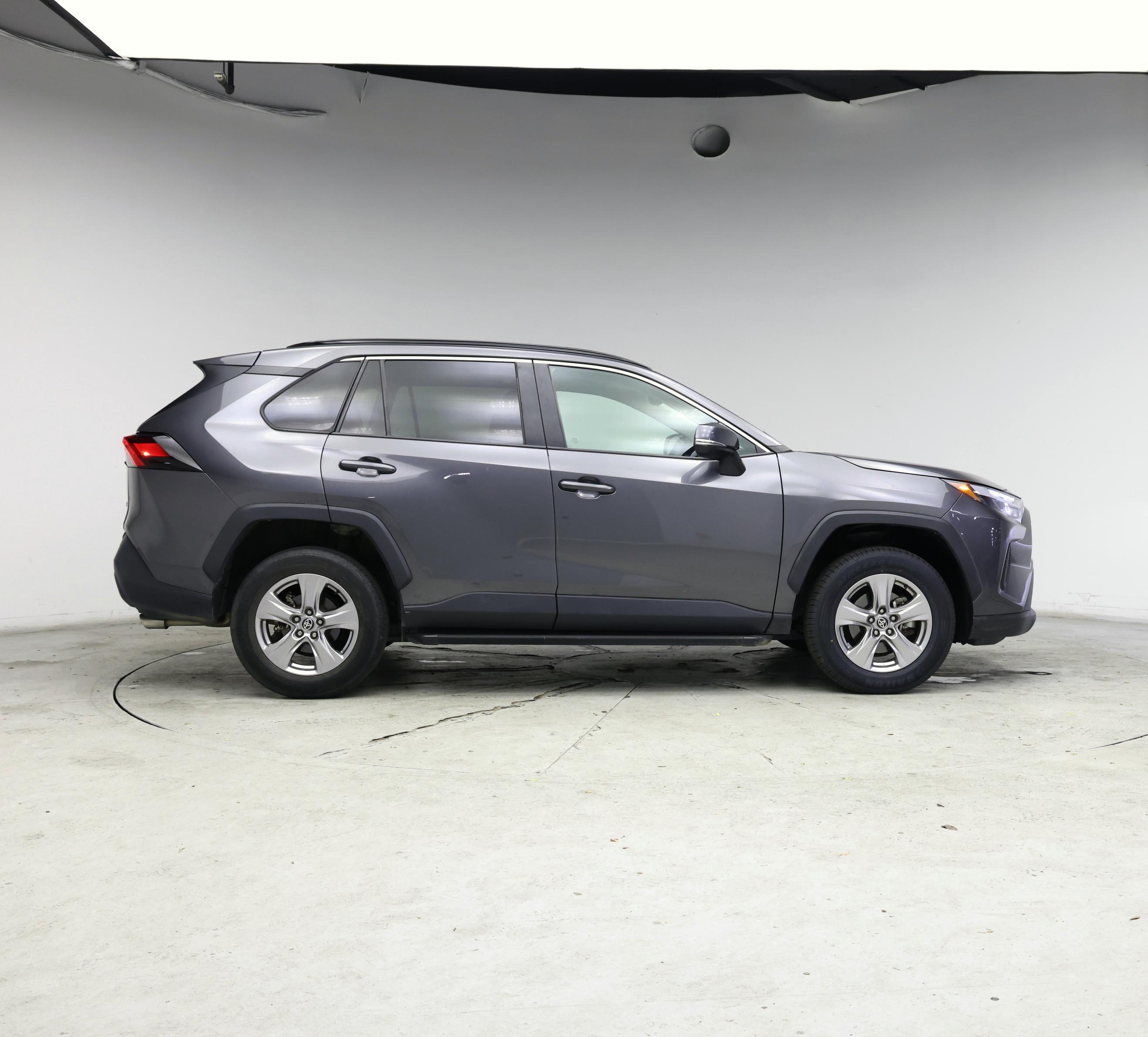 Thumbnail: 2022 Toyota RAV4 - 7