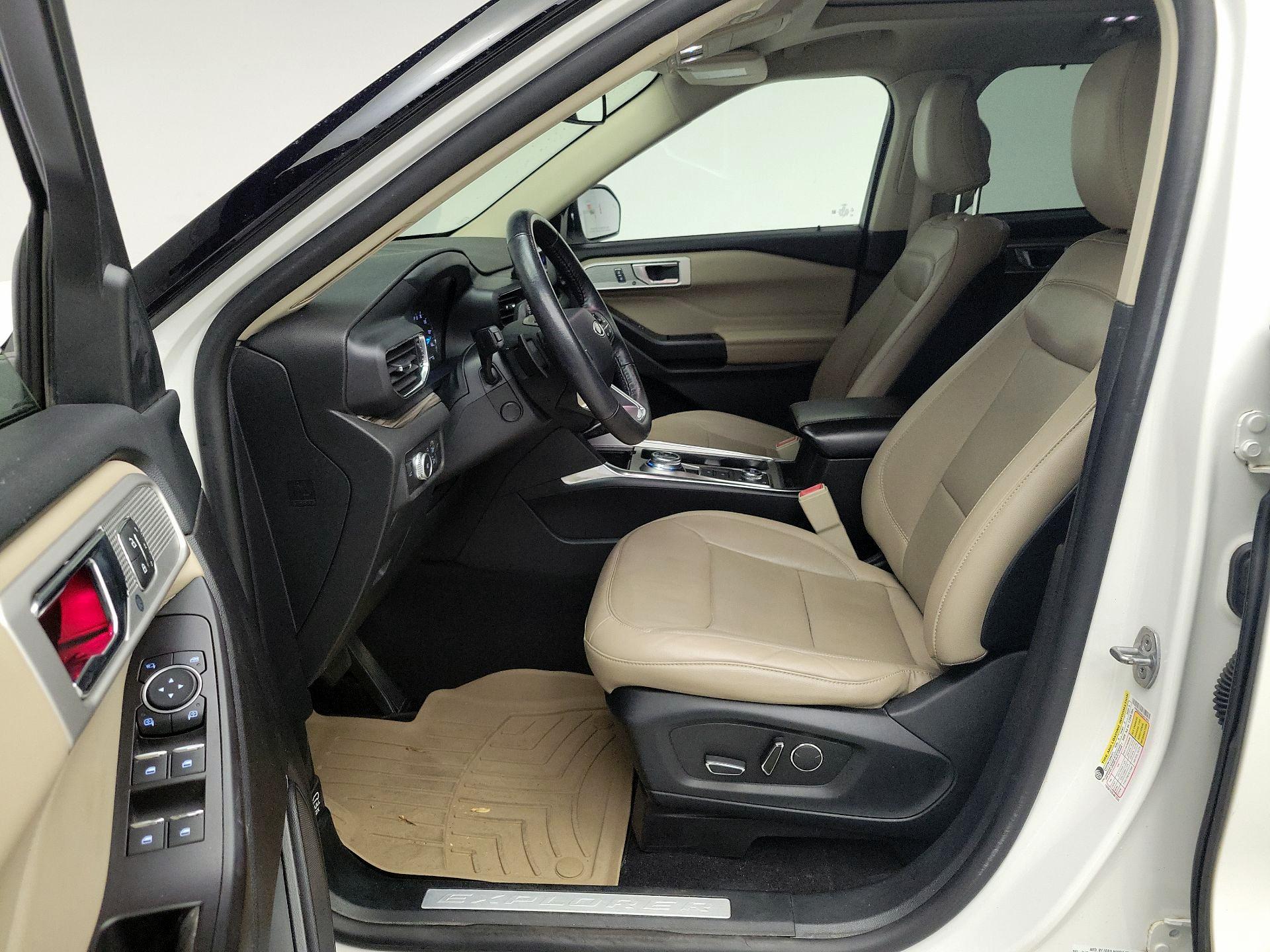 Thumbnail: 2020 Ford Explorer - 11