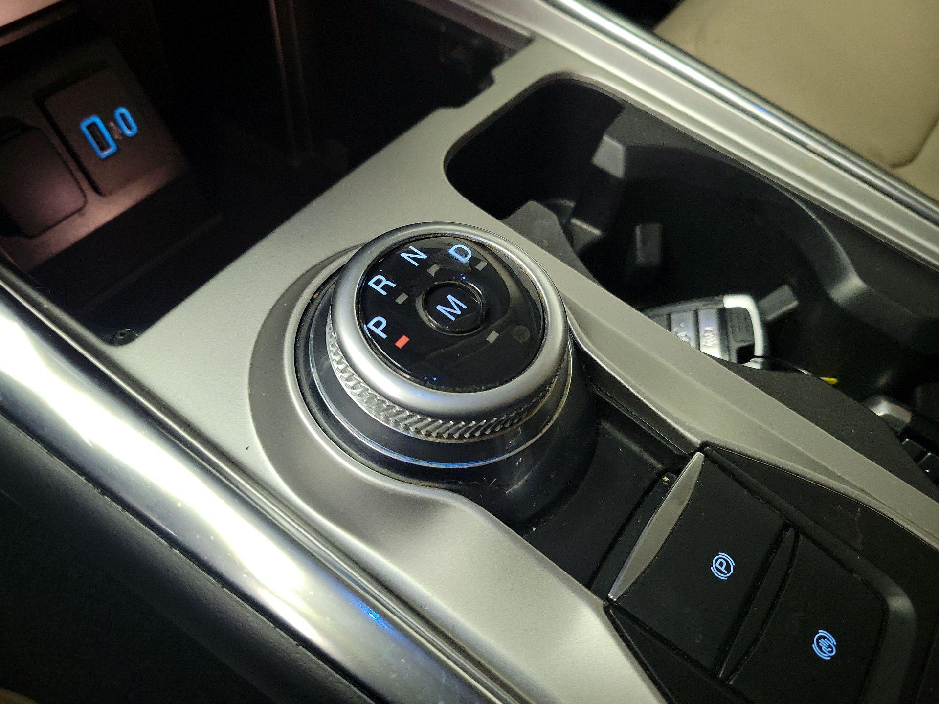 Thumbnail: 2020 Ford Explorer - 17