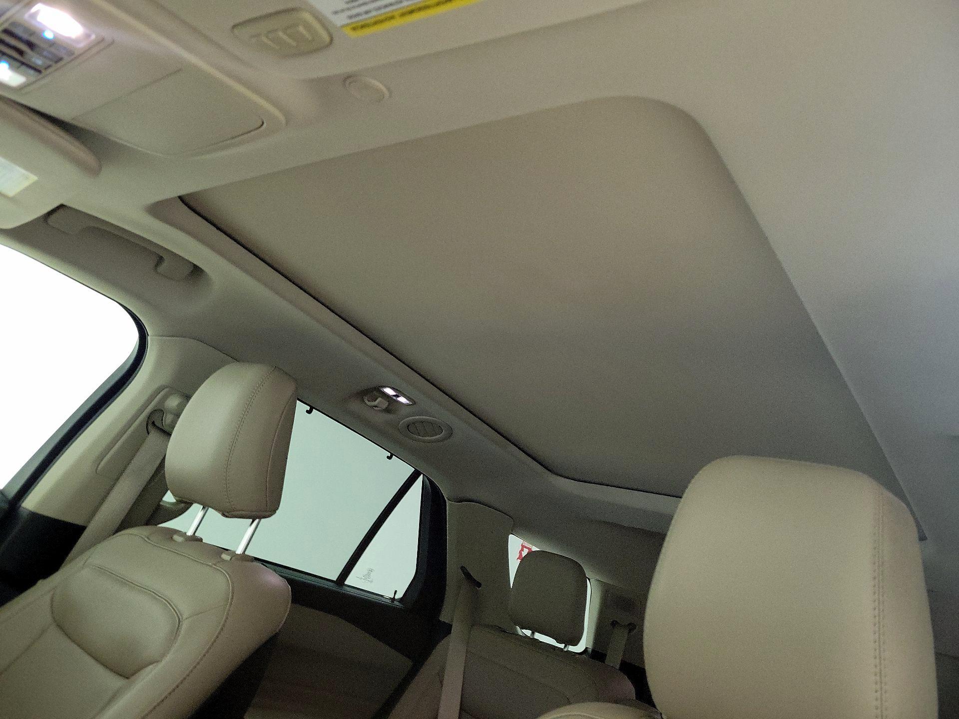 Thumbnail: 2020 Ford Explorer - 19