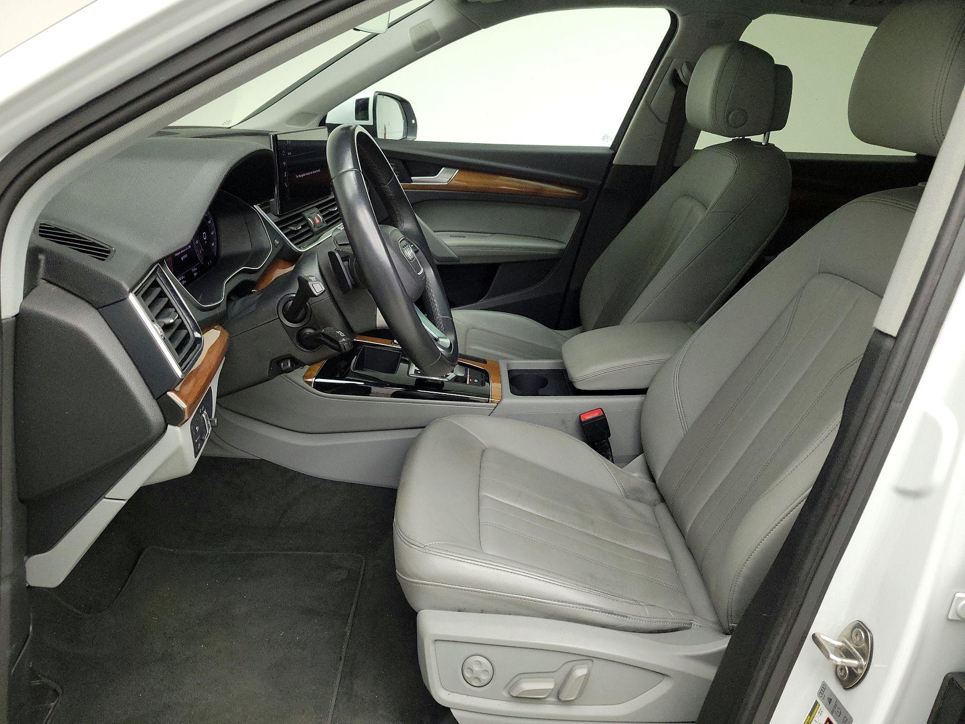 Thumbnail: 2023 Audi Q5 - 11