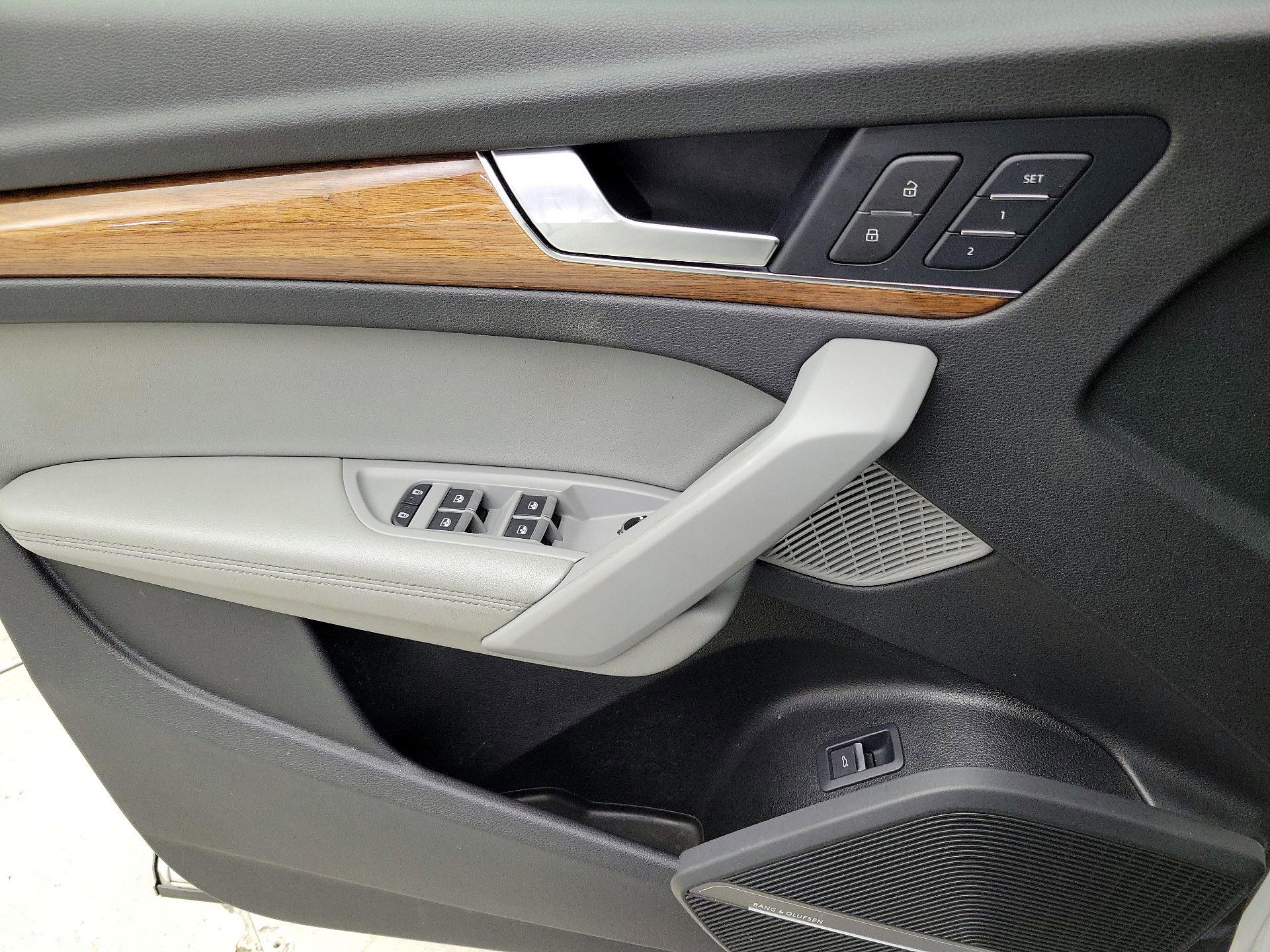 Thumbnail: 2023 Audi Q5 - 12