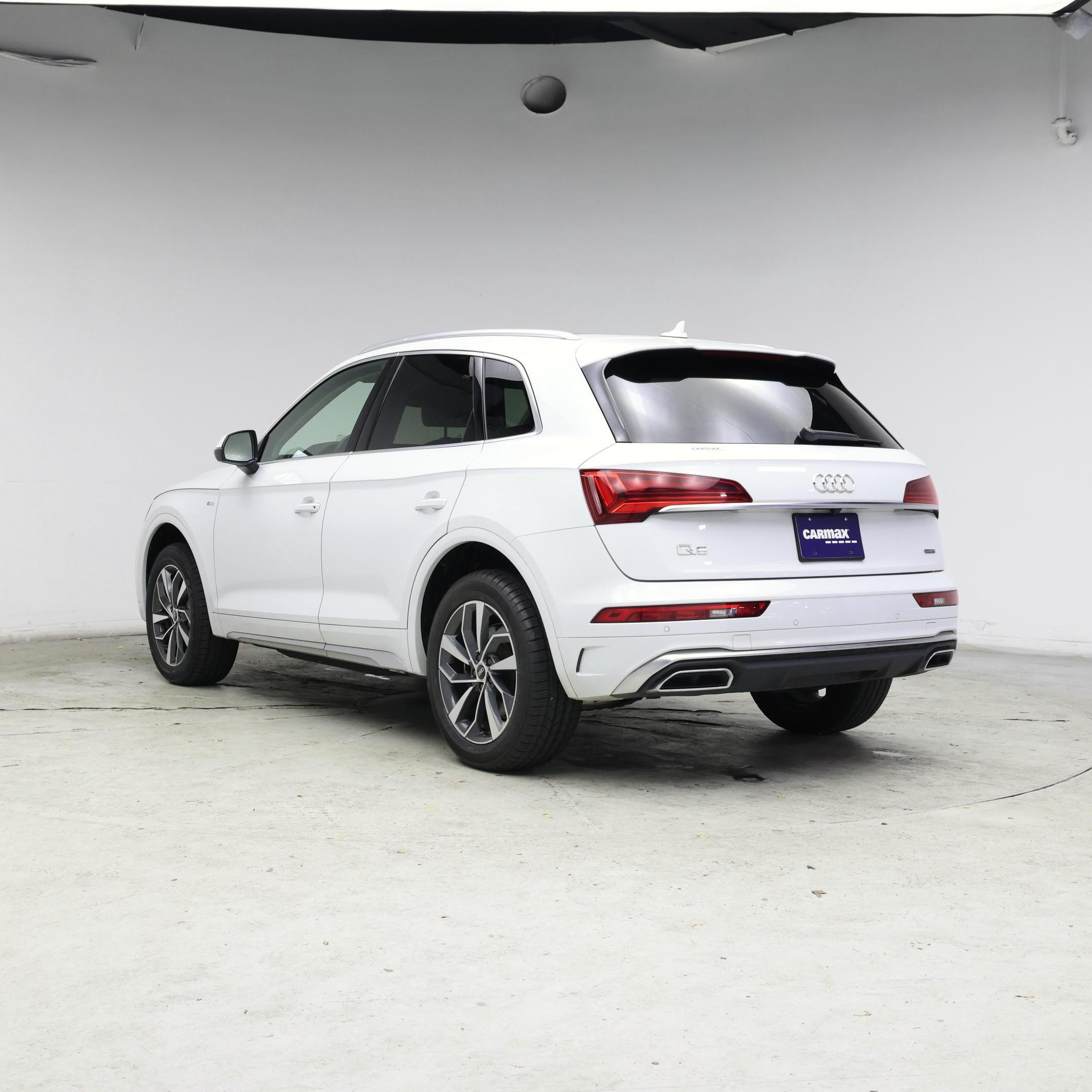 Thumbnail: 2023 Audi Q5 - 2